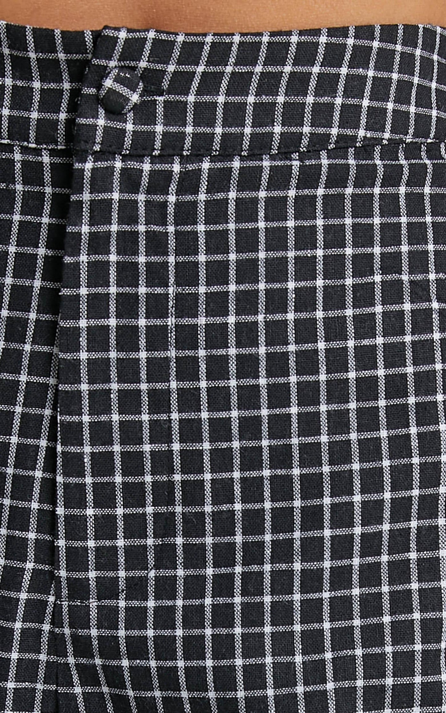 Abelia Shorts in Black Check
