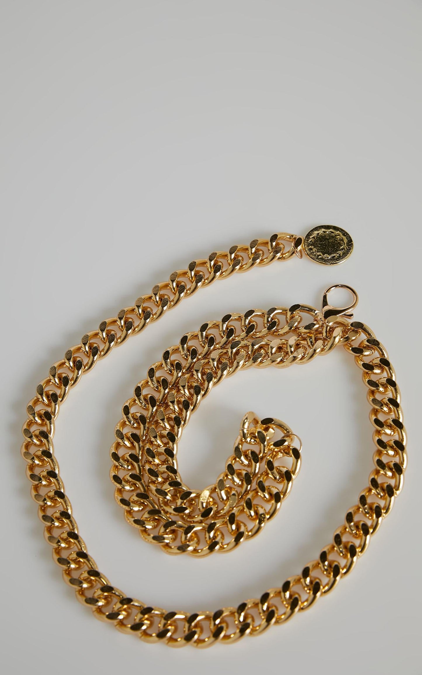 Its A Vibe Chain Belt in Gold