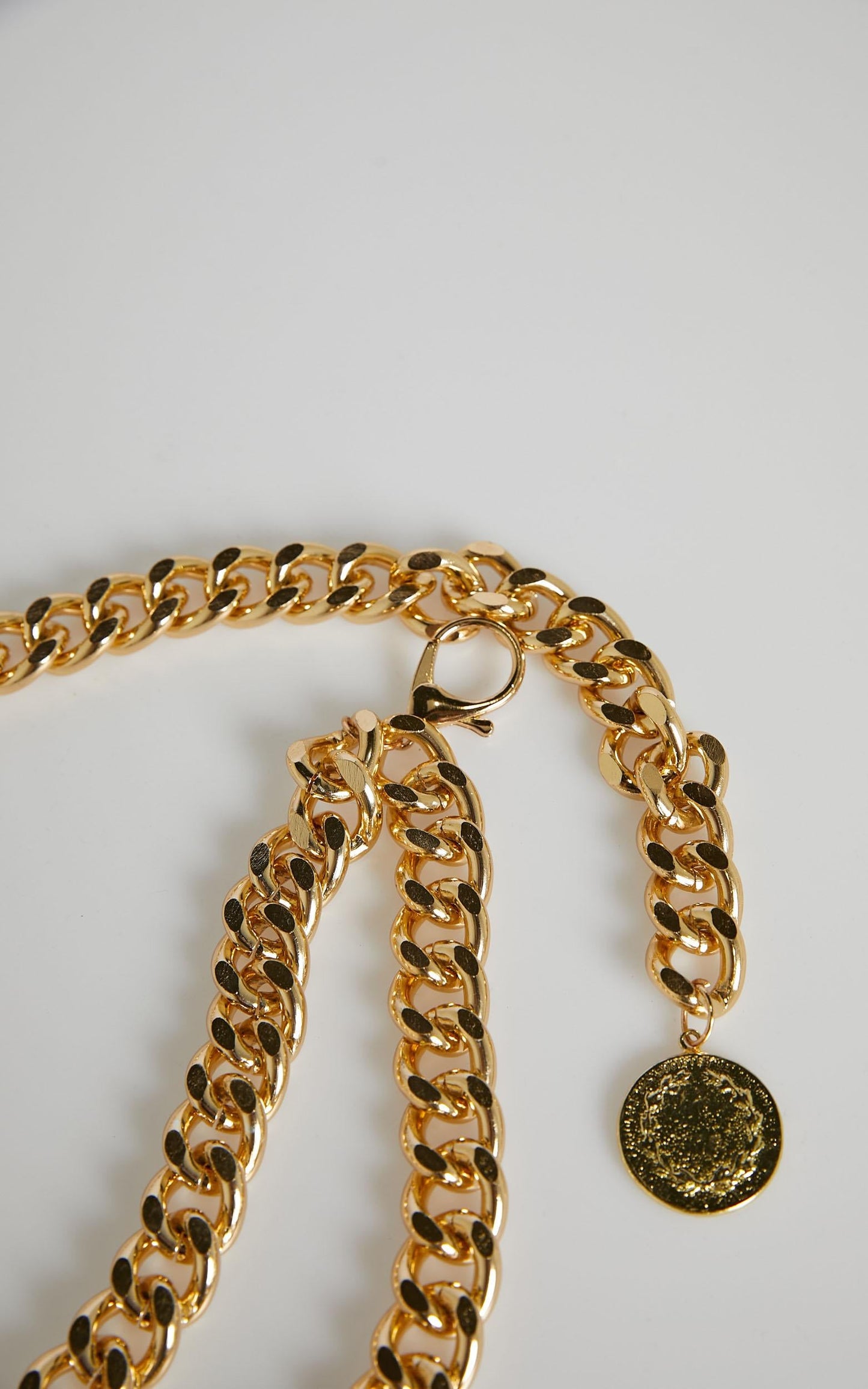 Its A Vibe Chain Belt in Gold