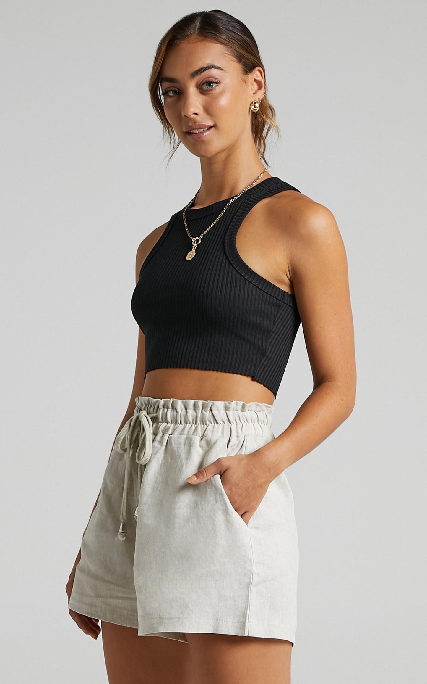 River Wild Shorts in Beige Linen Look