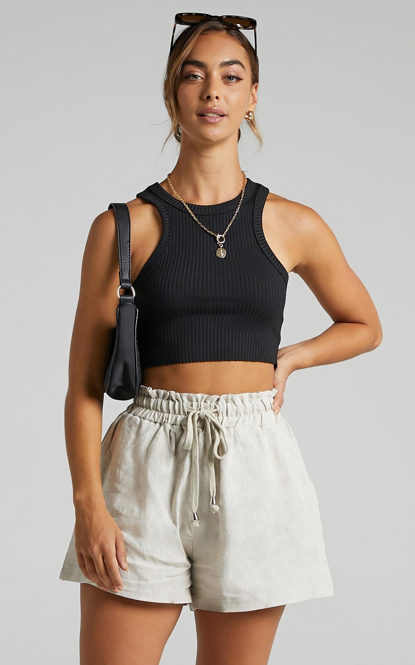 River Wild Shorts in Beige Linen Look