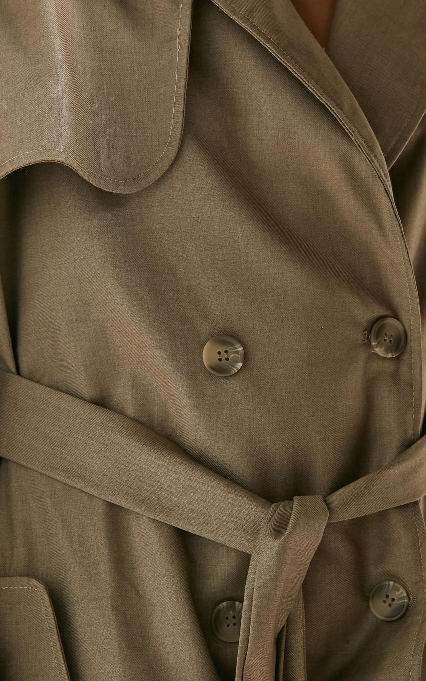 Lioness - Treacherous Long Coat in Beige