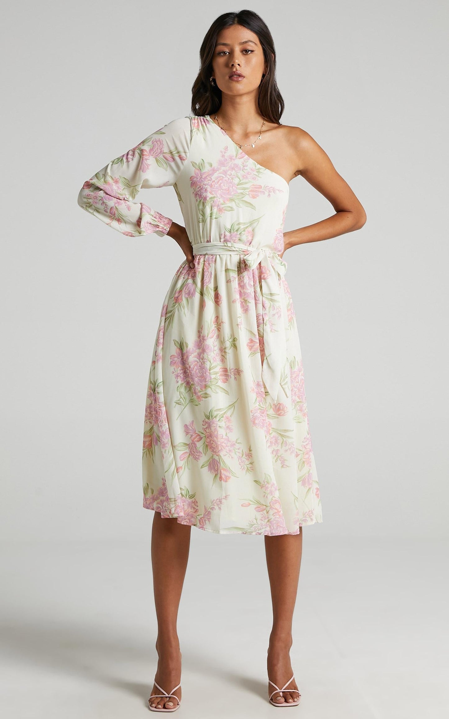 The Cerise Midi dress in Cream Floral