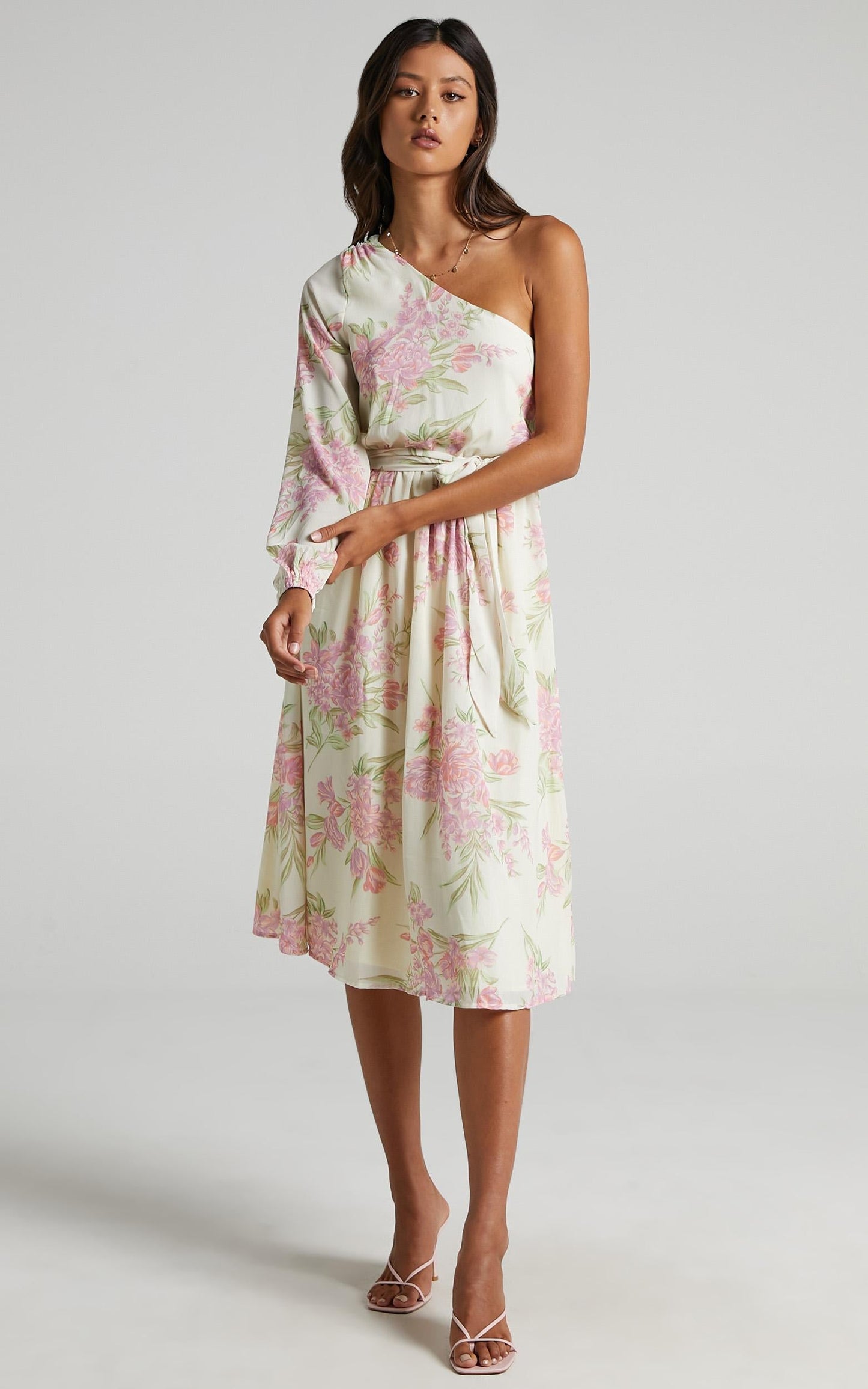 The Cerise Midi dress in Cream Floral