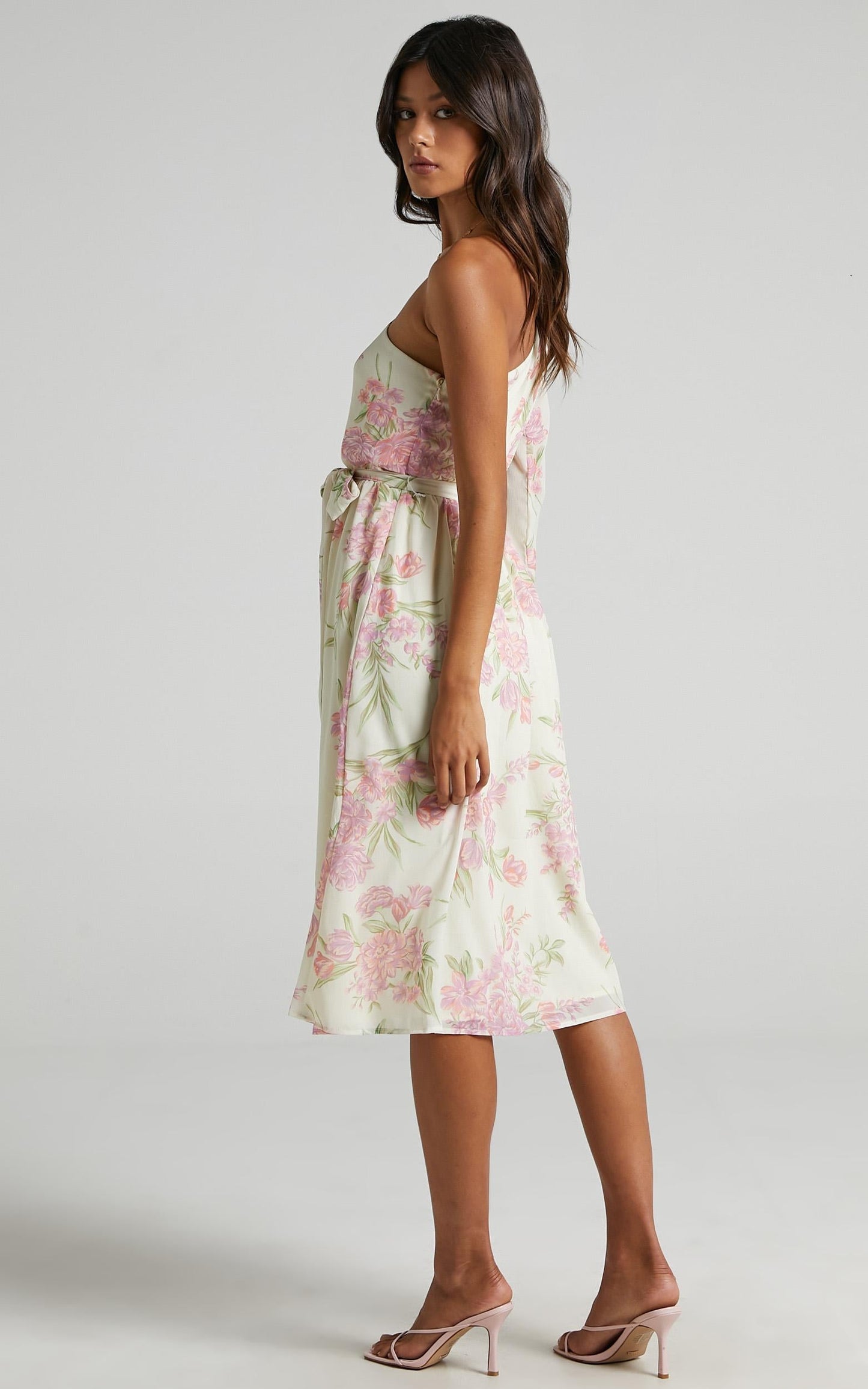 The Cerise Midi dress in Cream Floral
