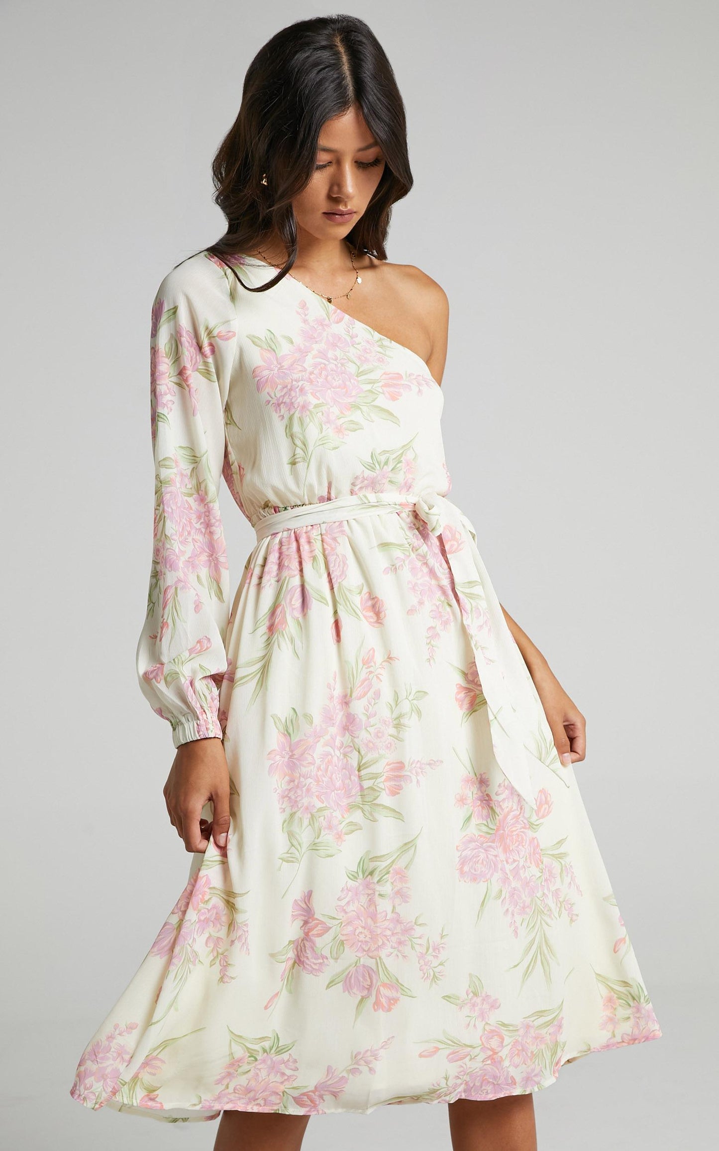The Cerise Midi dress in Cream Floral