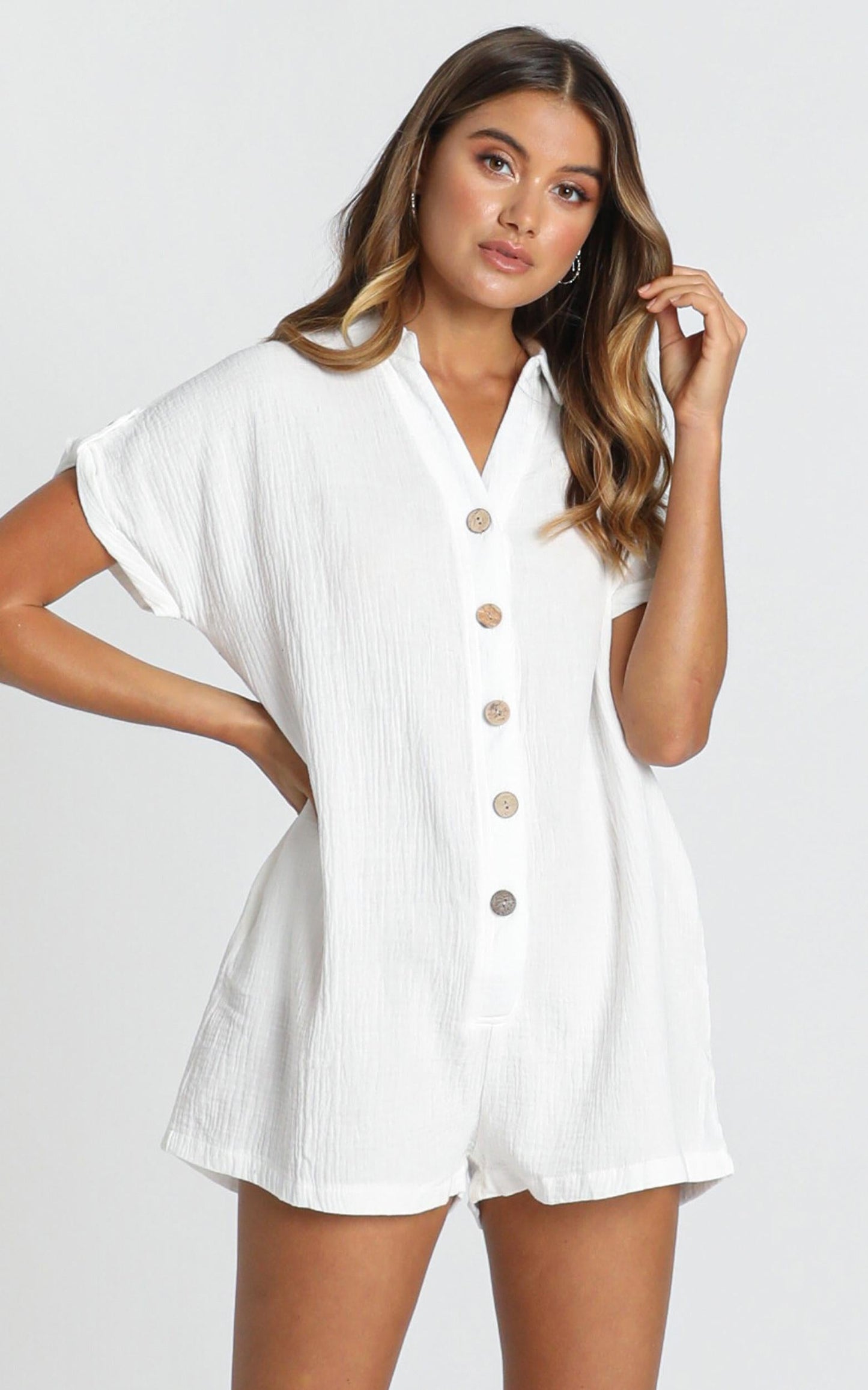 Reta Textured Playsuit In White