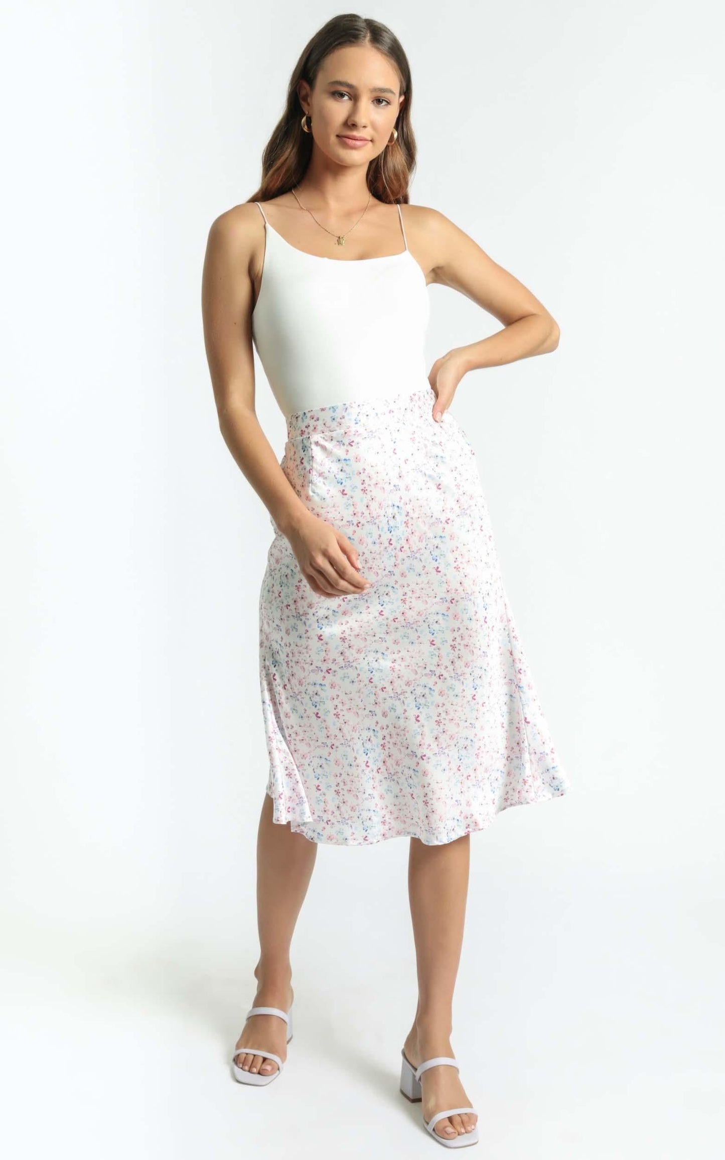 Riya Skirt in White Floral