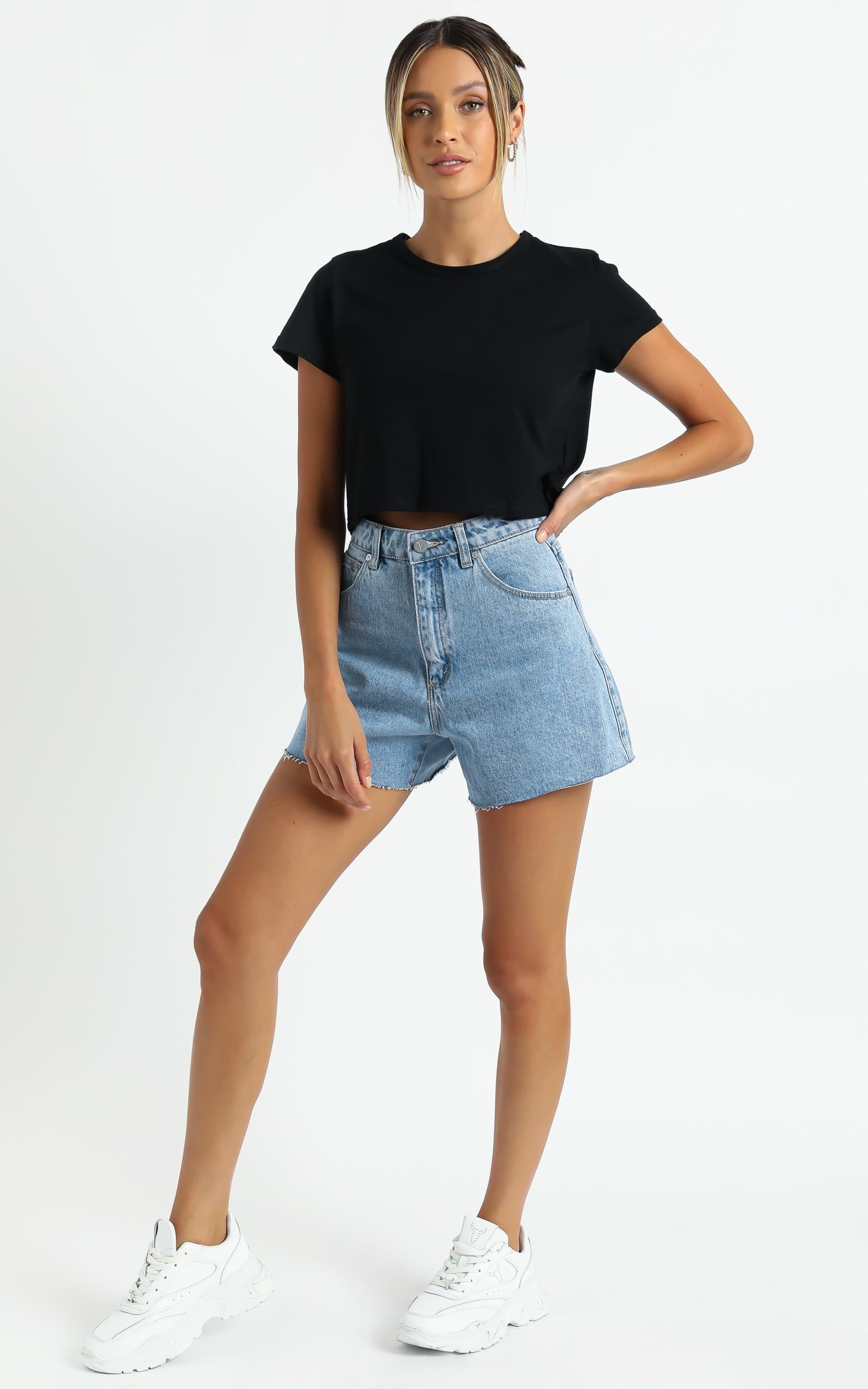 Abrand - A Venice Denim Short in Esmeralda