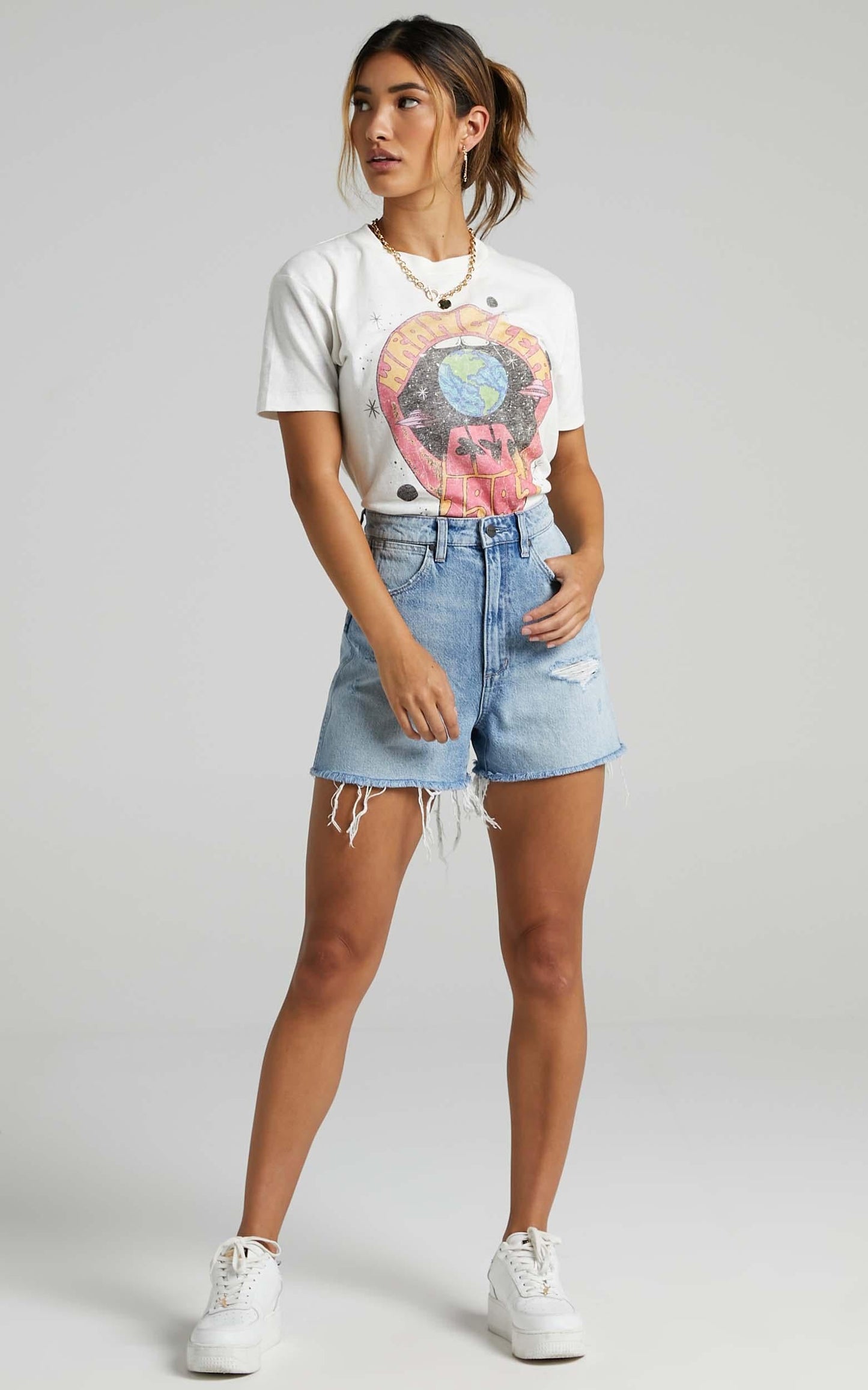 Wrangler - Hi Bells Denim Short in Love Song