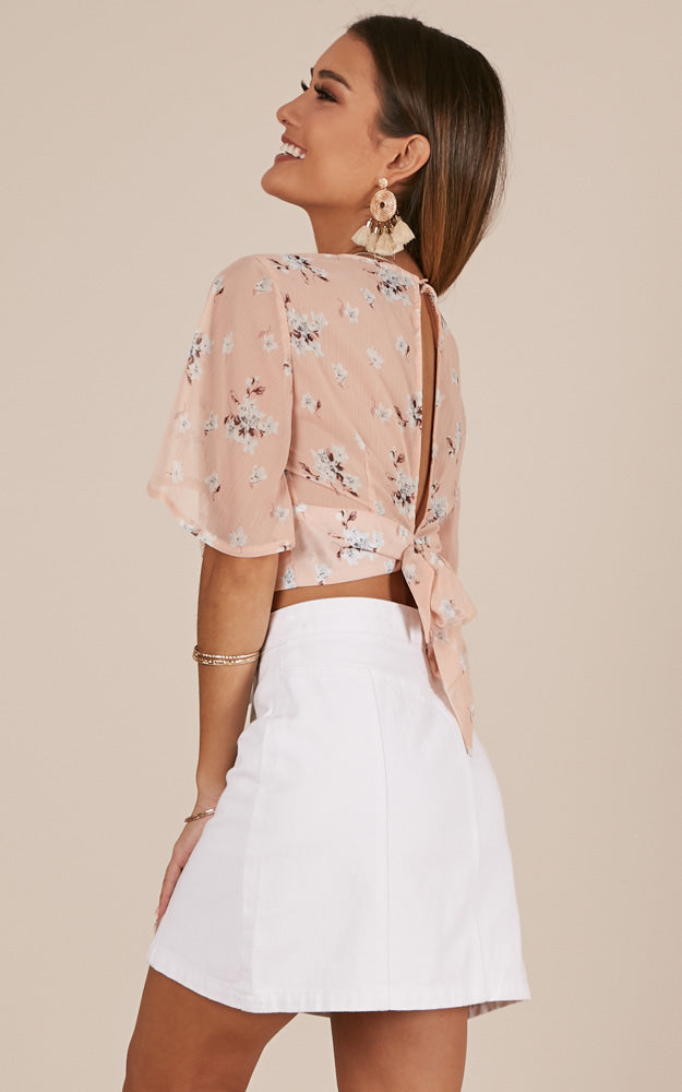 Live Sweetly Top In Blush Floral