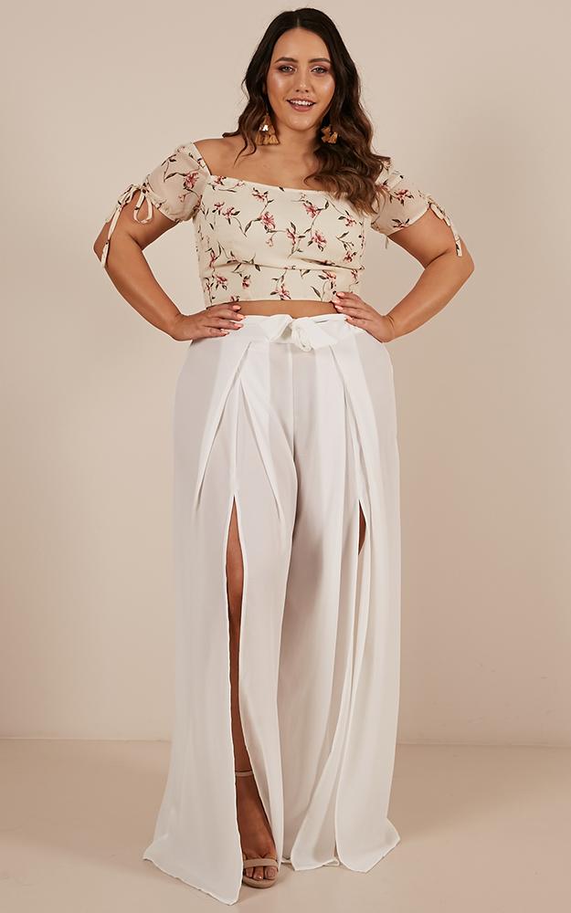 Lovers Island Pants In White