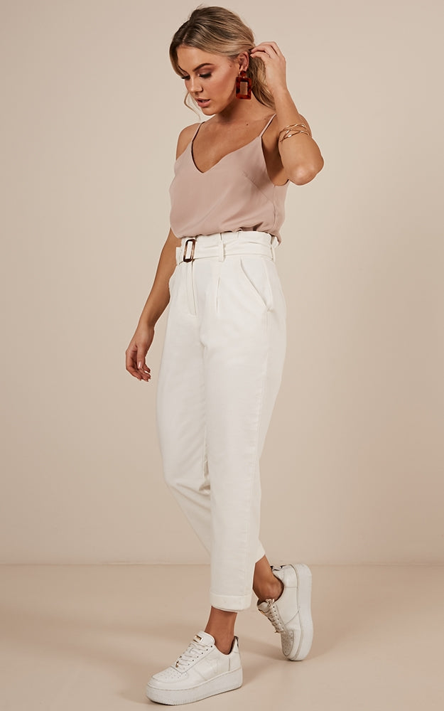 Note Taker Pants In White