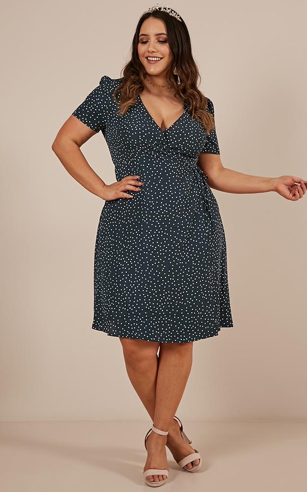 Great Insight Dress In Emerald Spot