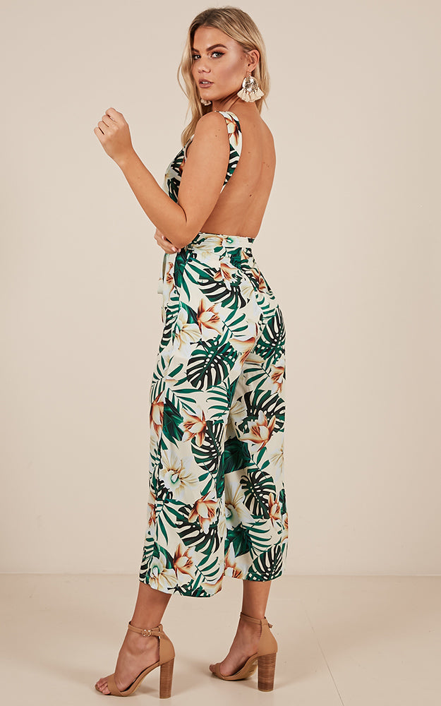 Taking Over Jumpsuit In White Print