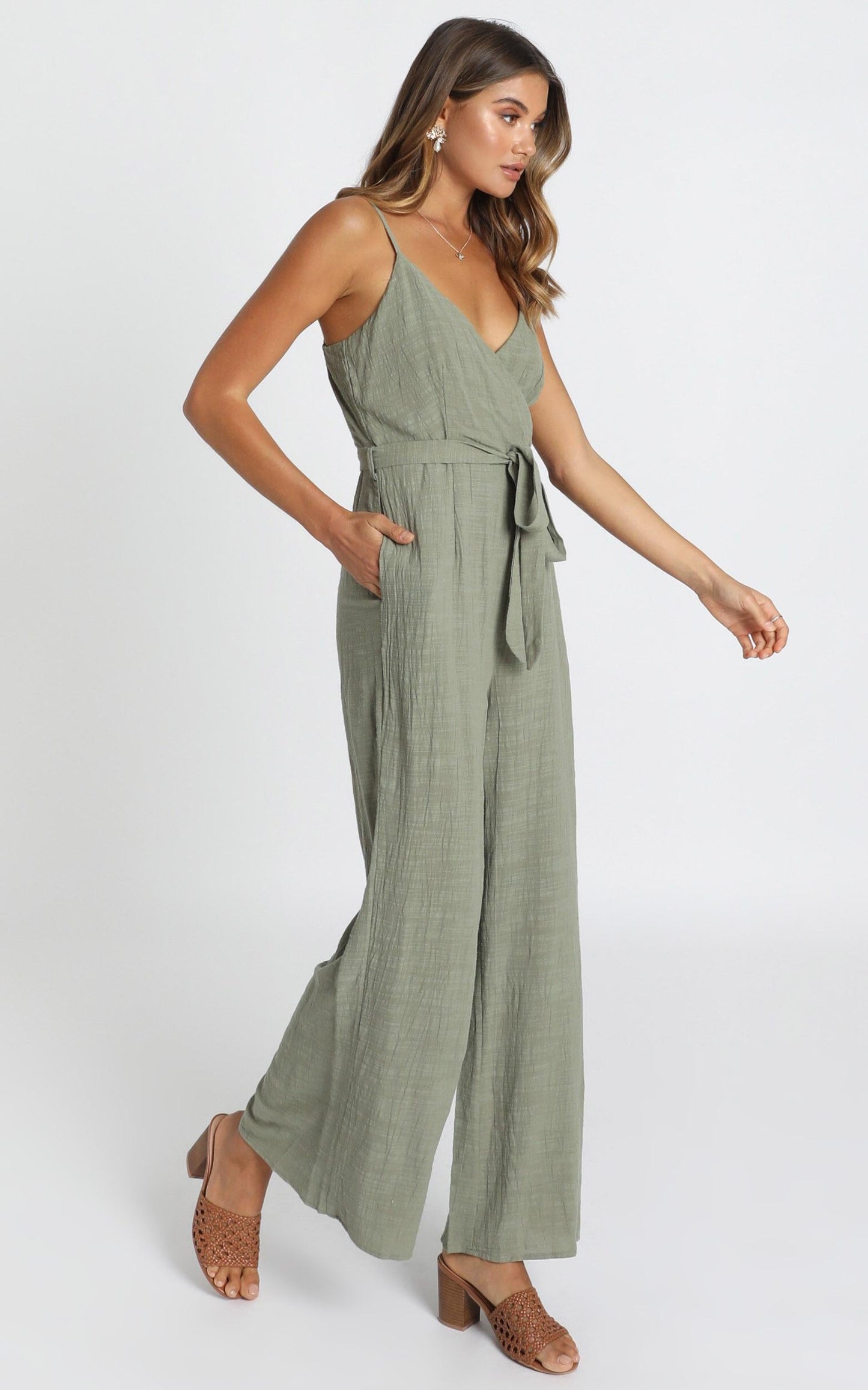 Farah Jumpsuit in Khaki Linen Look