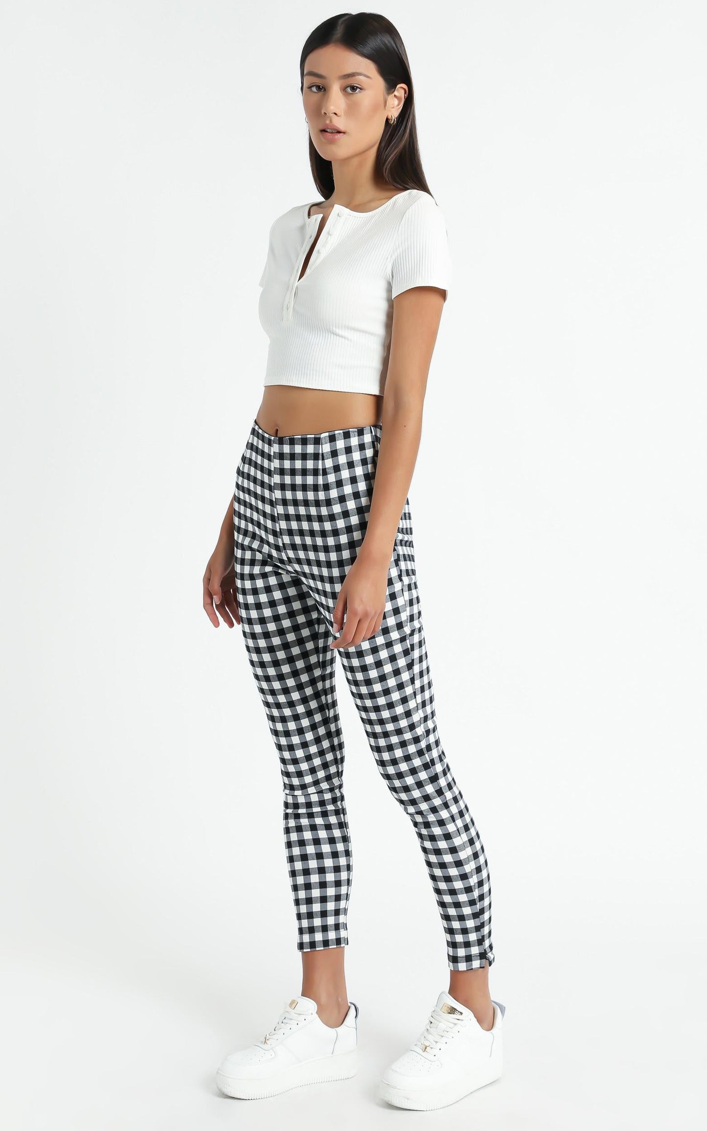 Indecisive Top in White