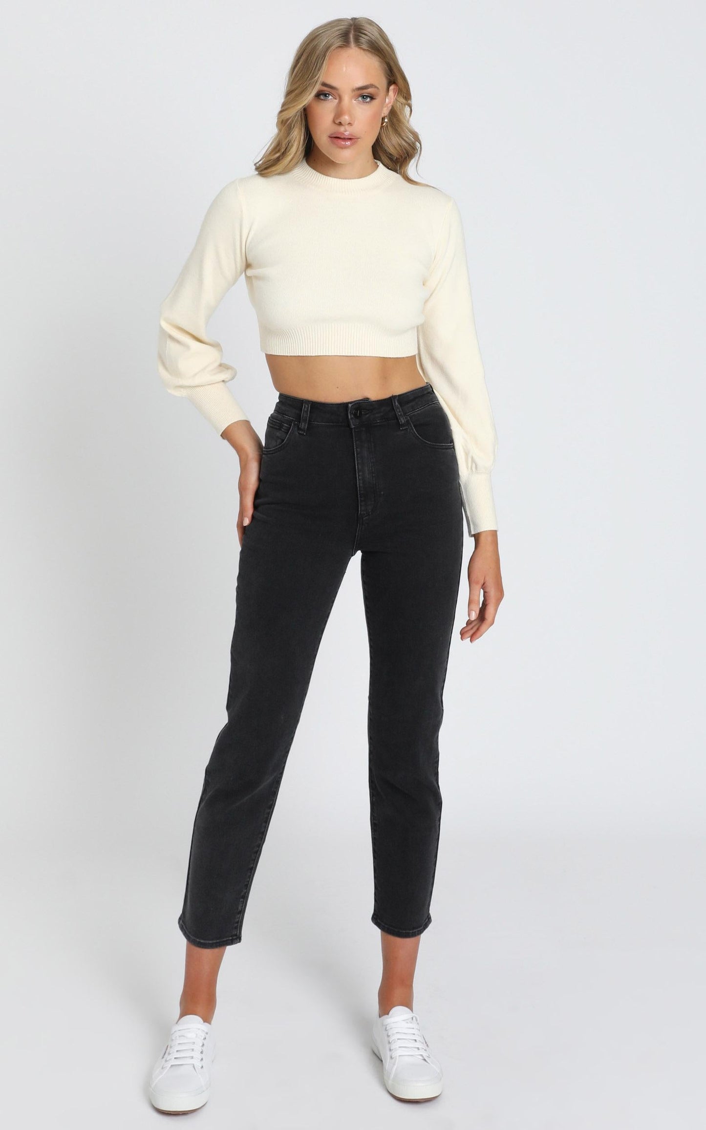 Jeni Cropped Knit Jumper in Beige