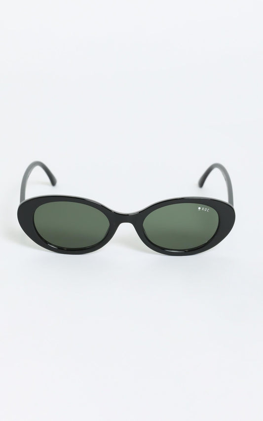 Roc - Flirty Sunglasses in Black