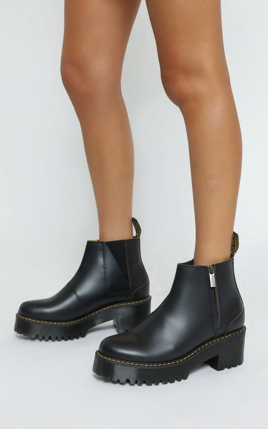 Dr. Martens - Rometty II Chelsea Boot in Black