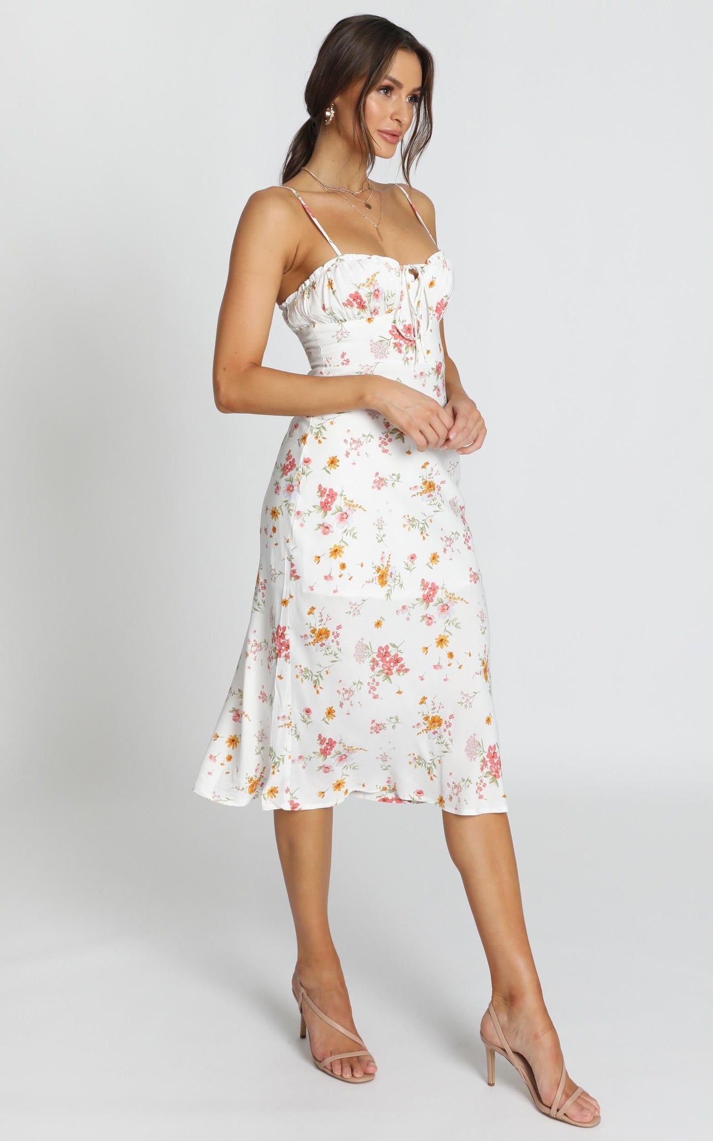 Rushing Back Dress In White Floral