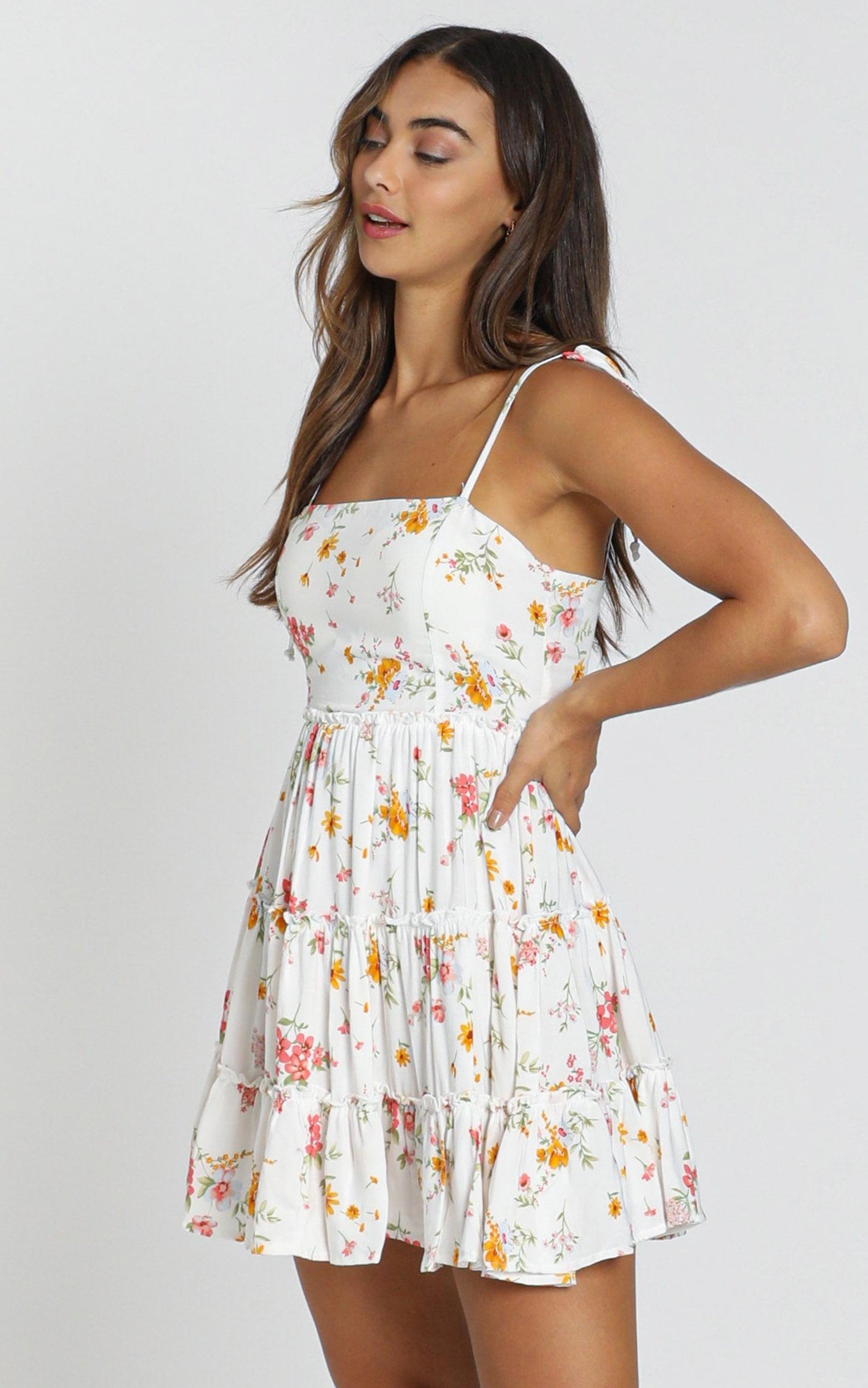 Runway Ready Dress In White Floral