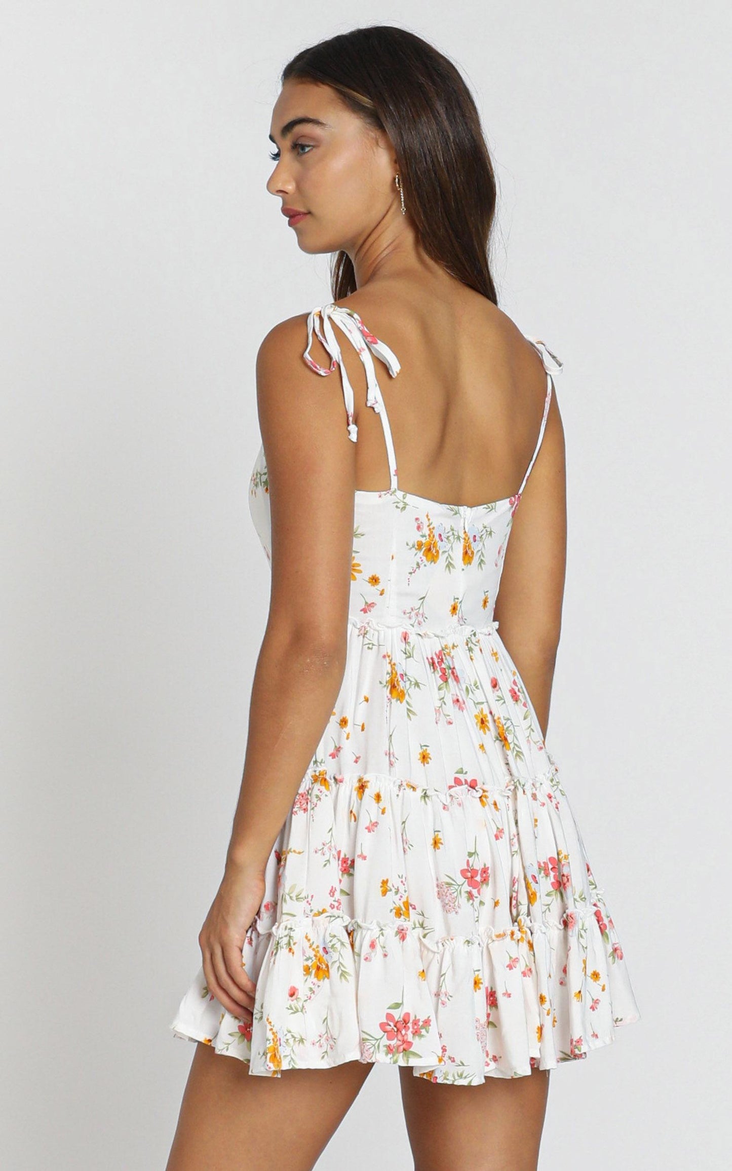 Runway Ready Dress In White Floral