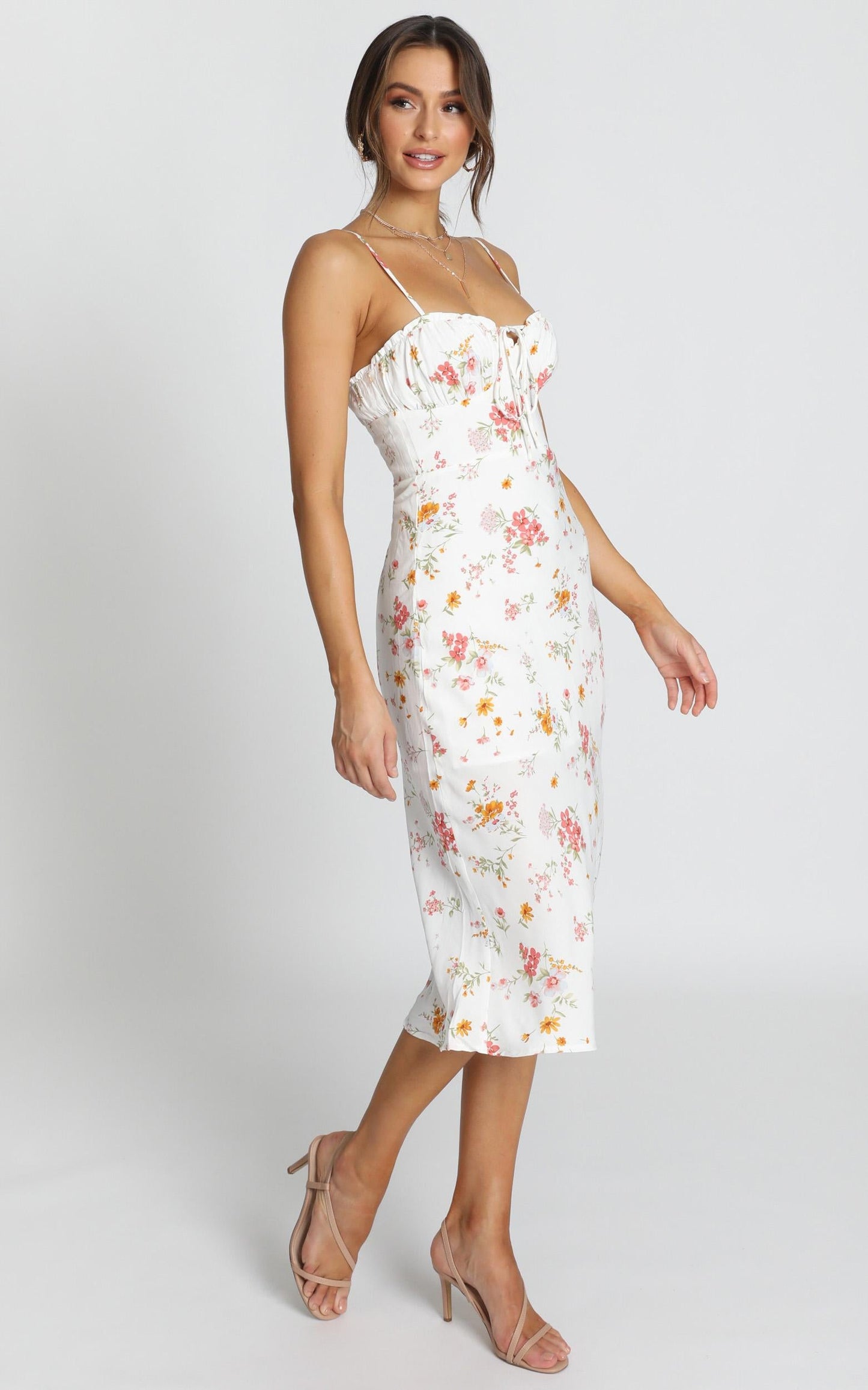 Rushing Back Dress In White Floral