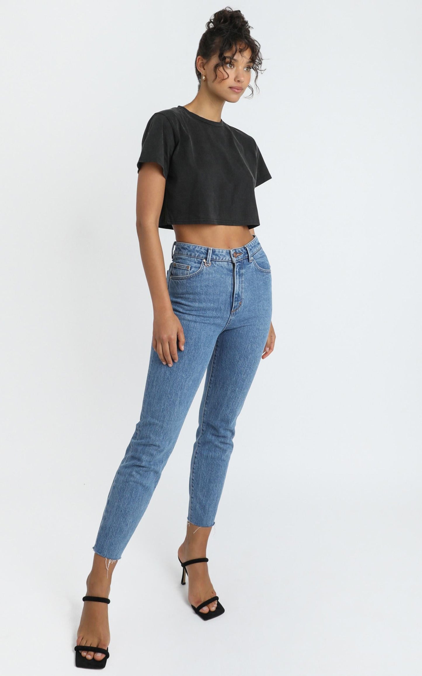 Kiss For You Crop Tee in washed black