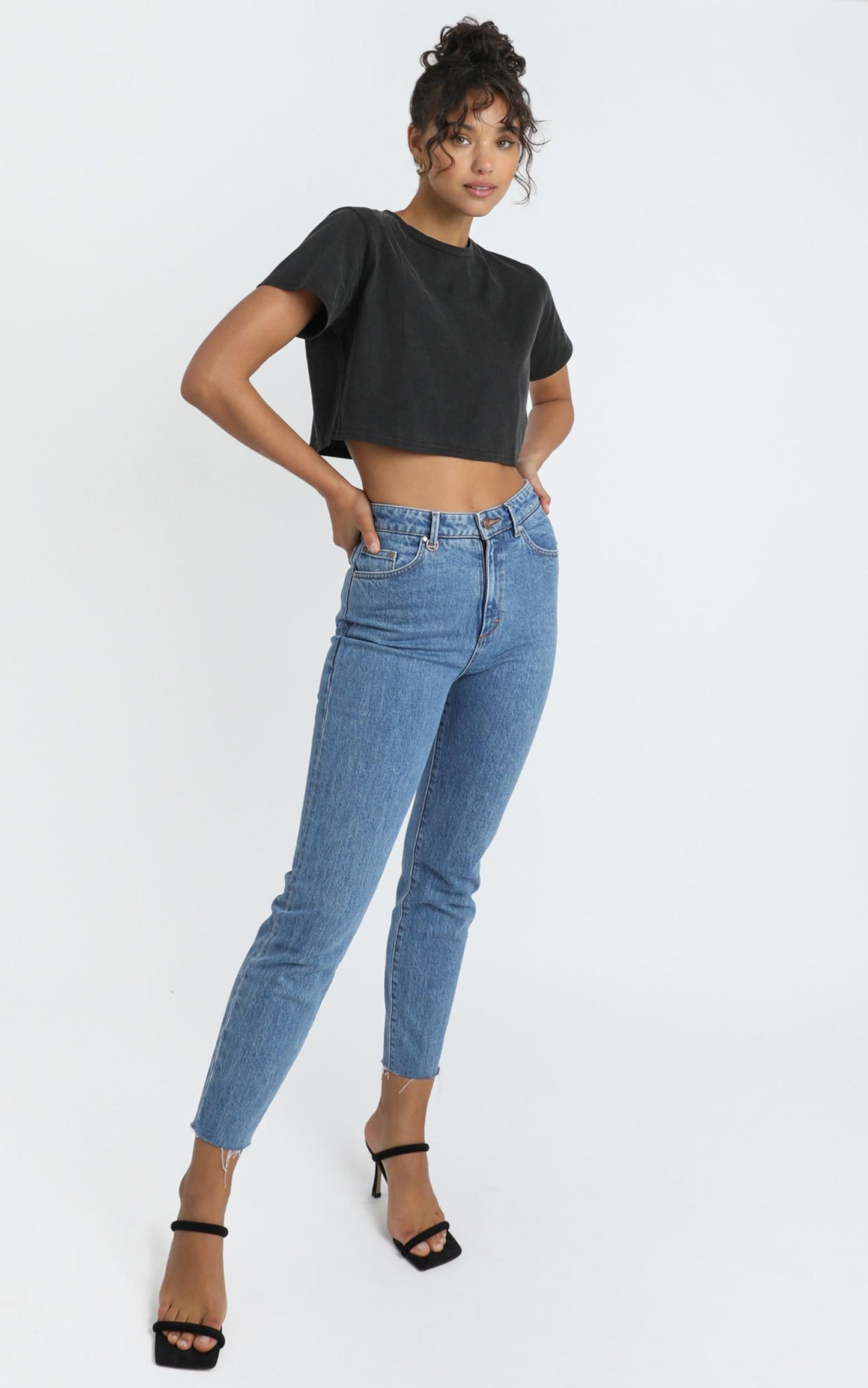 Kiss For You Crop Tee in washed black
