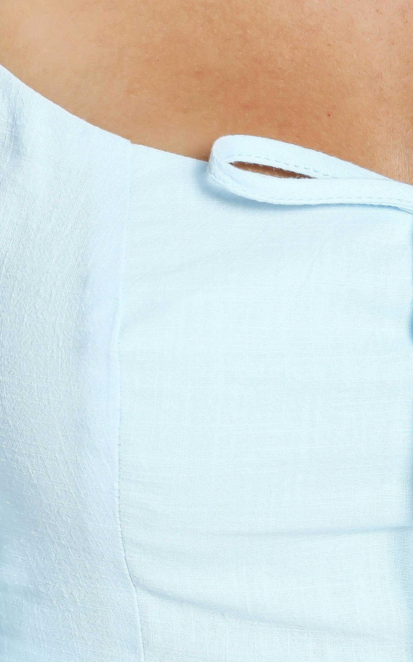 Claes Top in Blue Linen Look