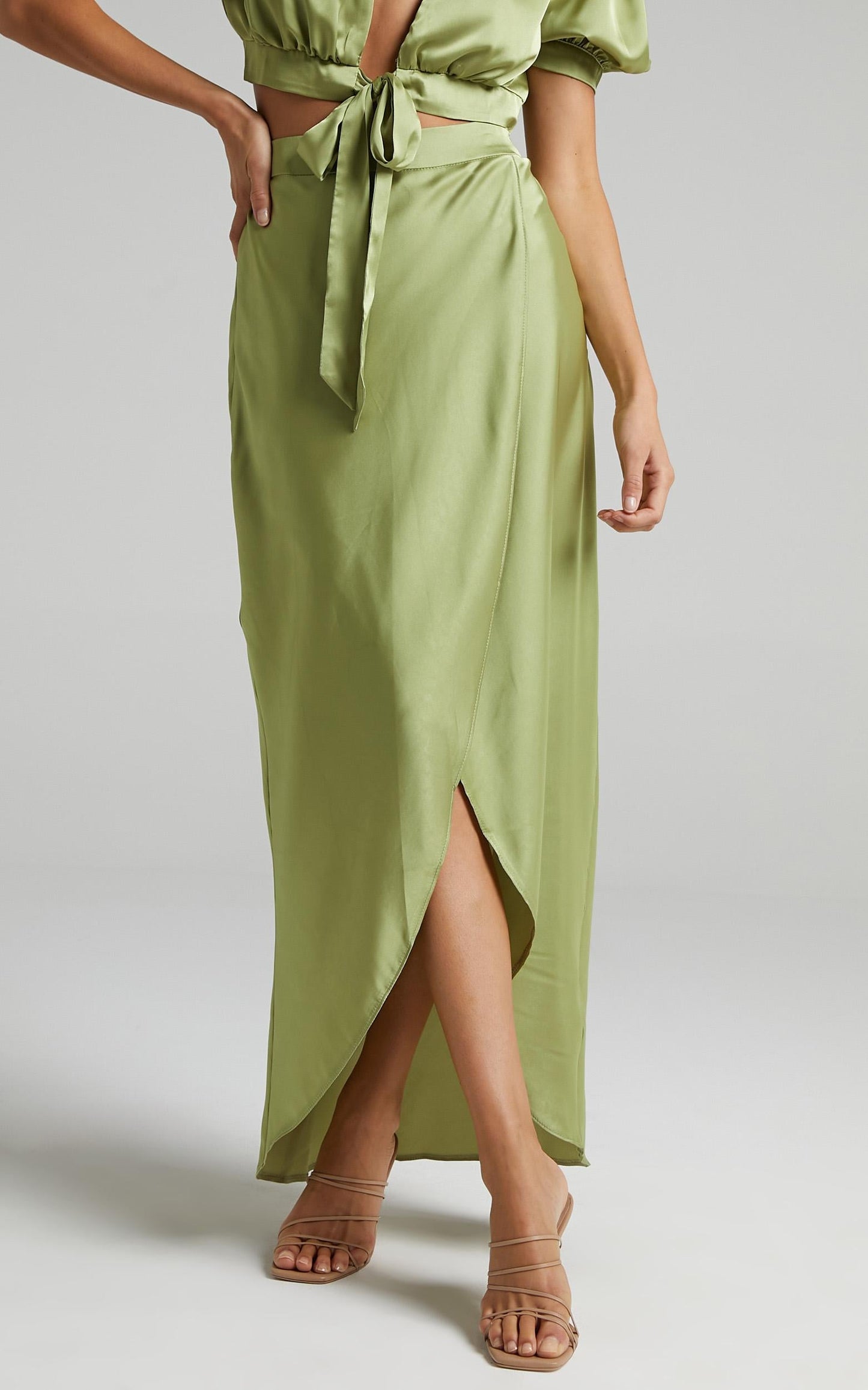 Salacia Skirt in Olive Satin