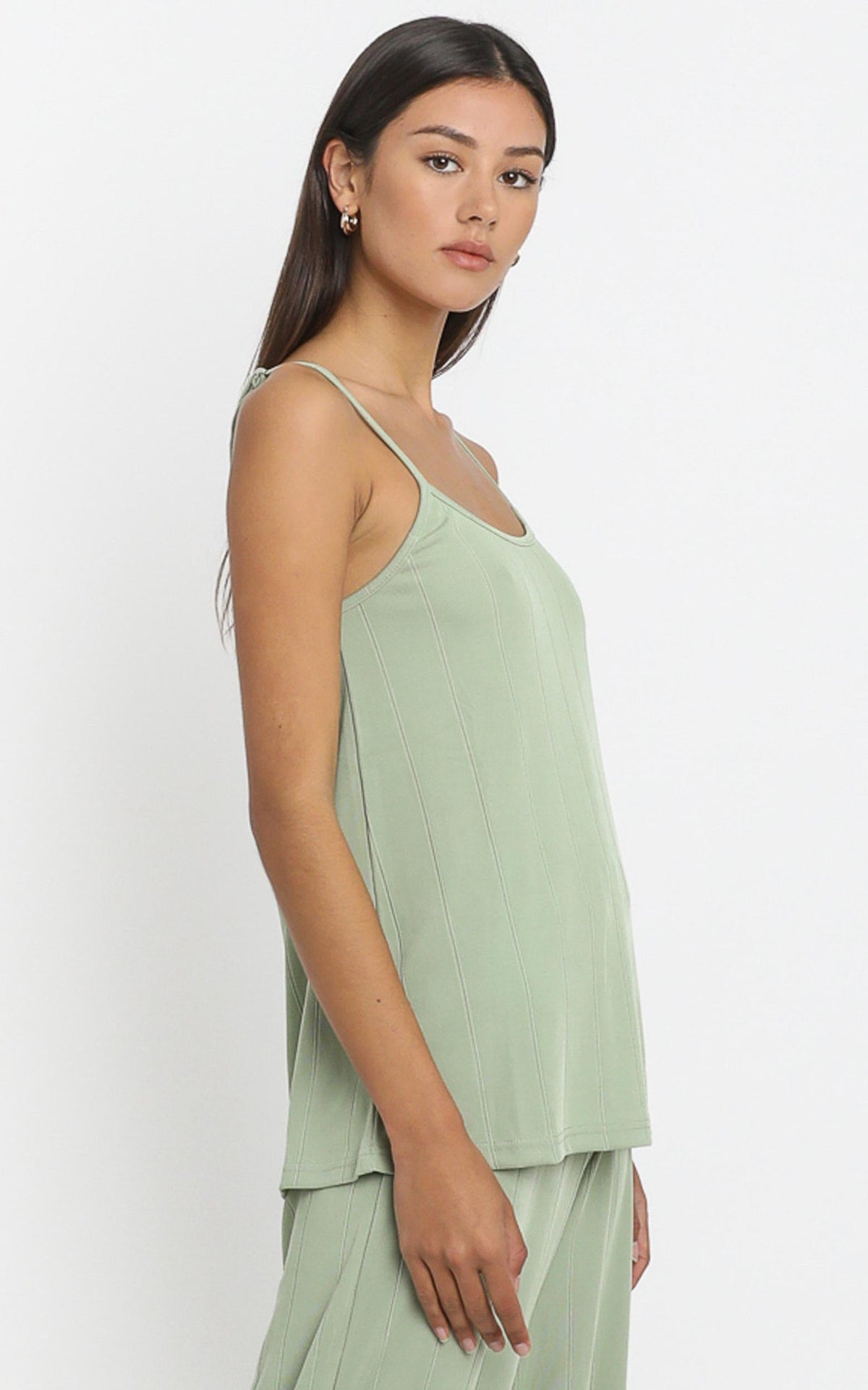 Shallow Singlet in Olive