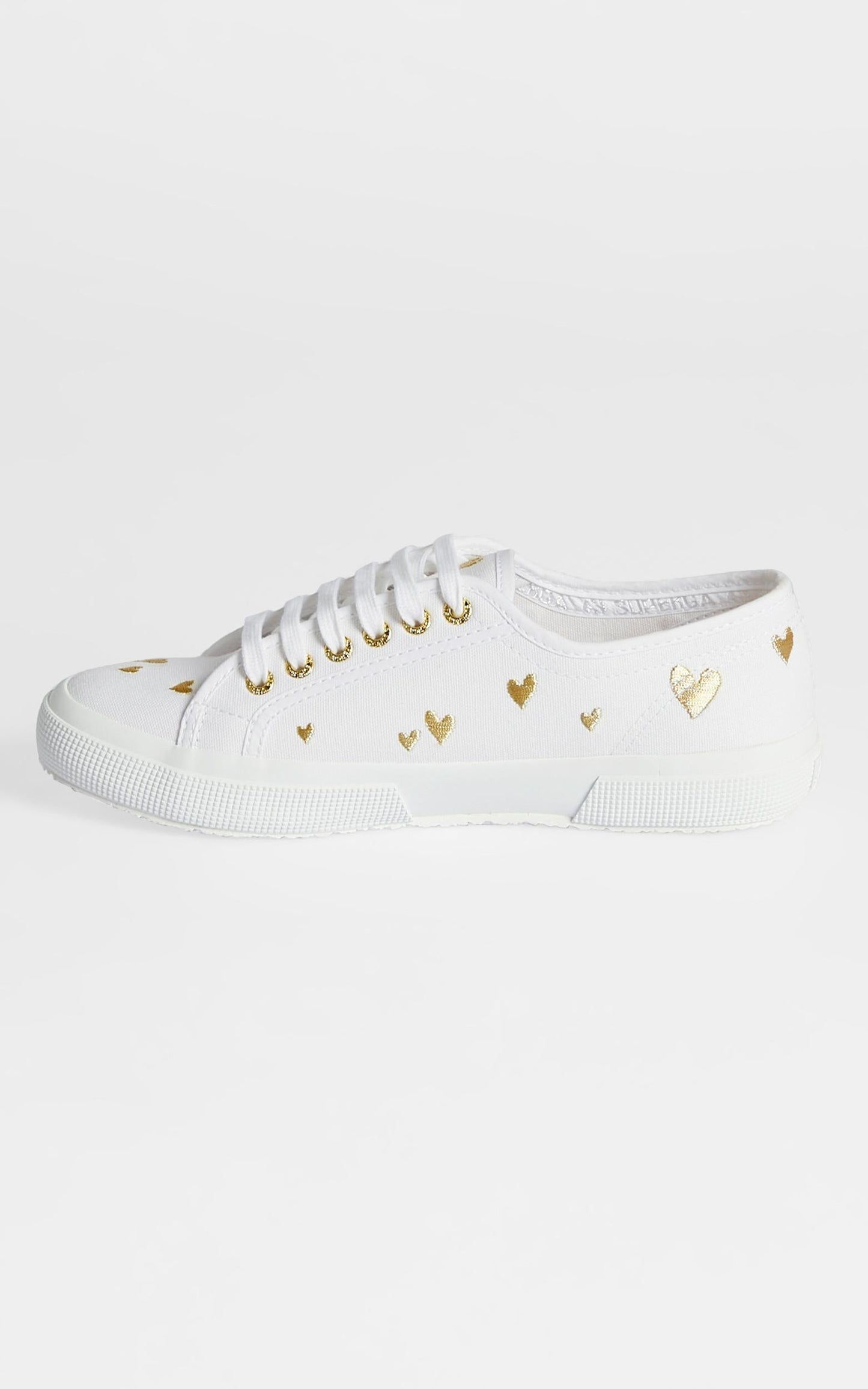 Superga - 2750 Hearts Embroidery Sneakers in A1Z White - Gold Hearts