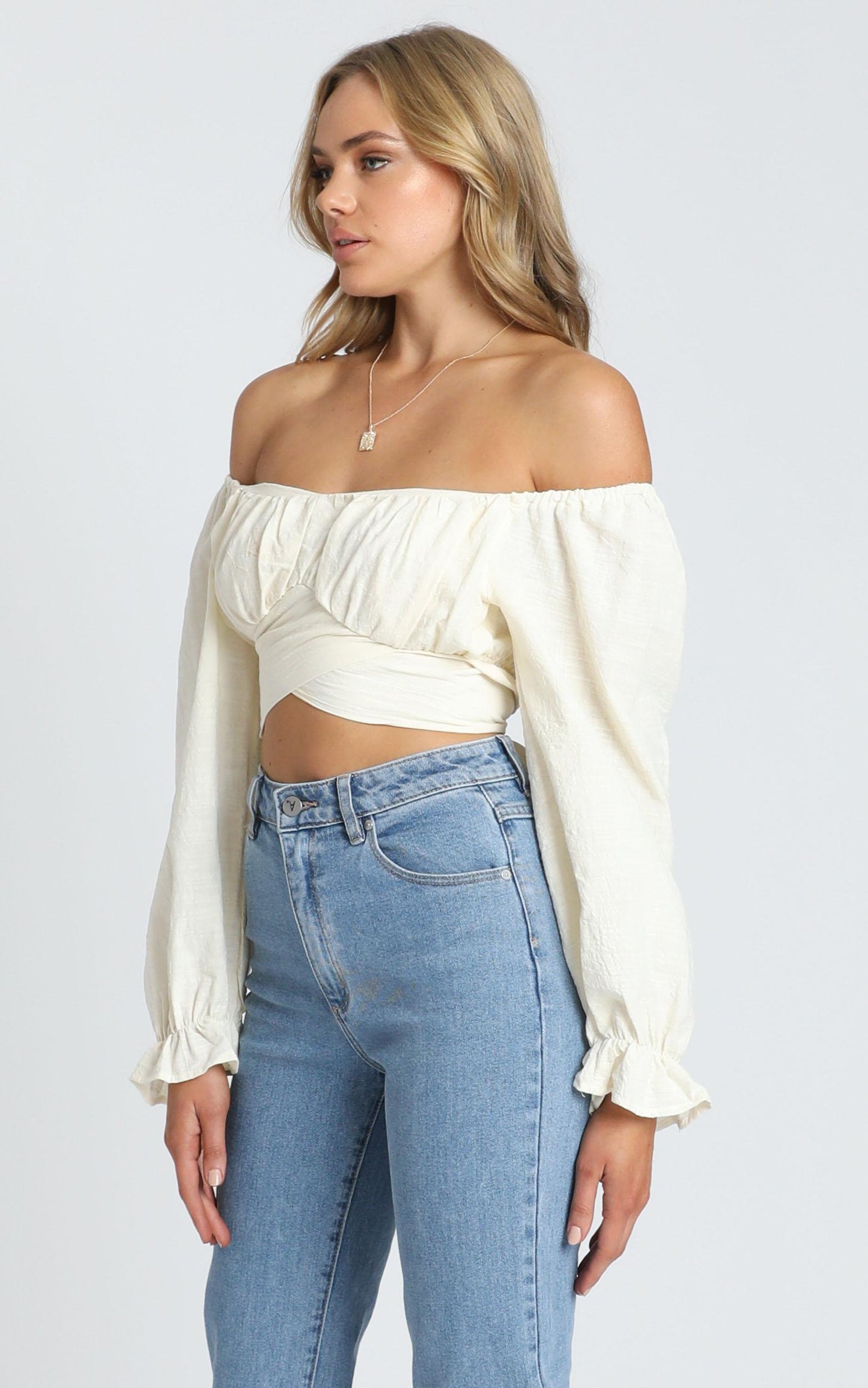 Aleksis Longsleeve Top in Cream