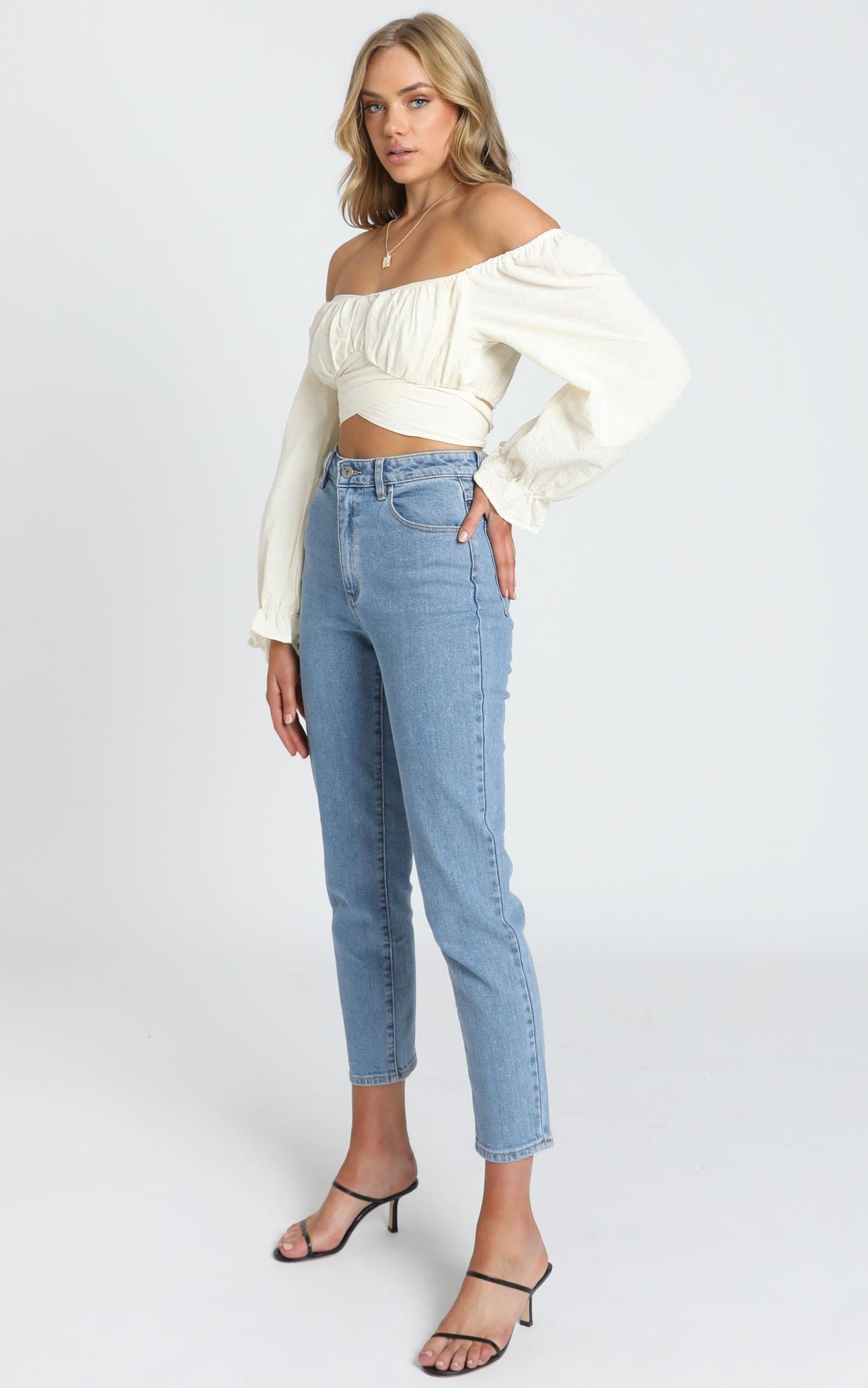 Aleksis Longsleeve Top in Cream