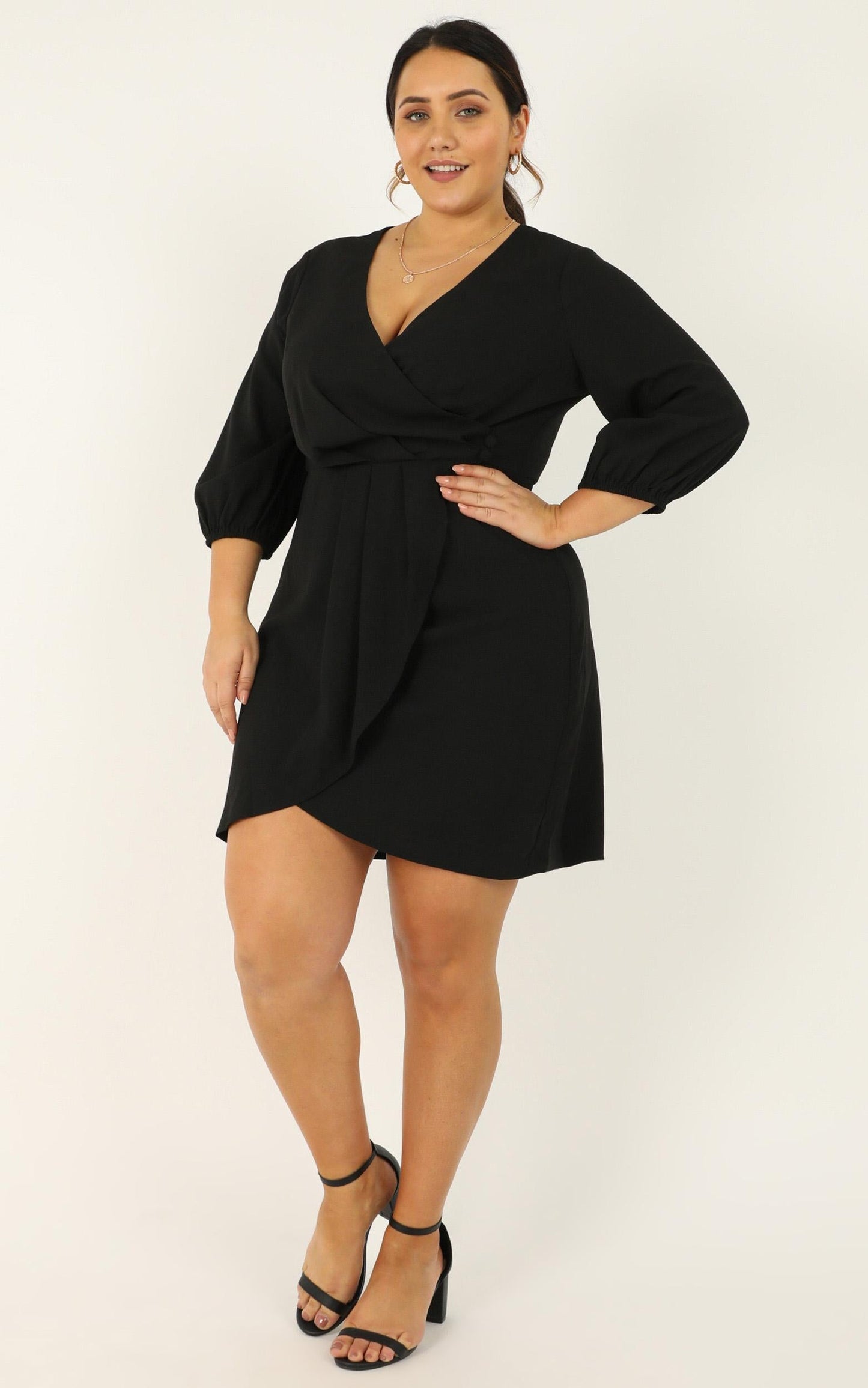 Talking Back Dress In Black