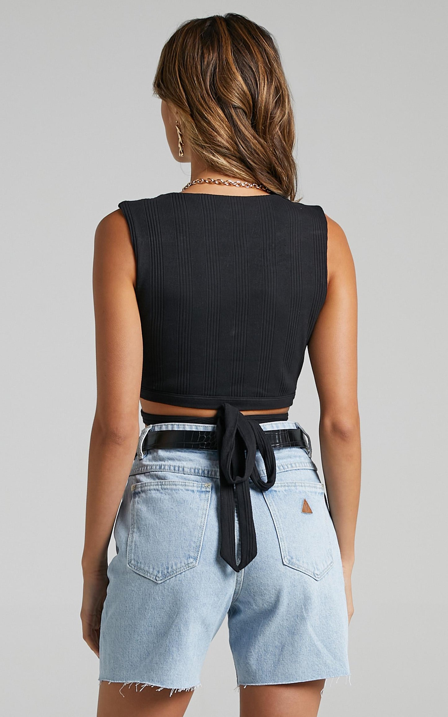 Thame Top in Black