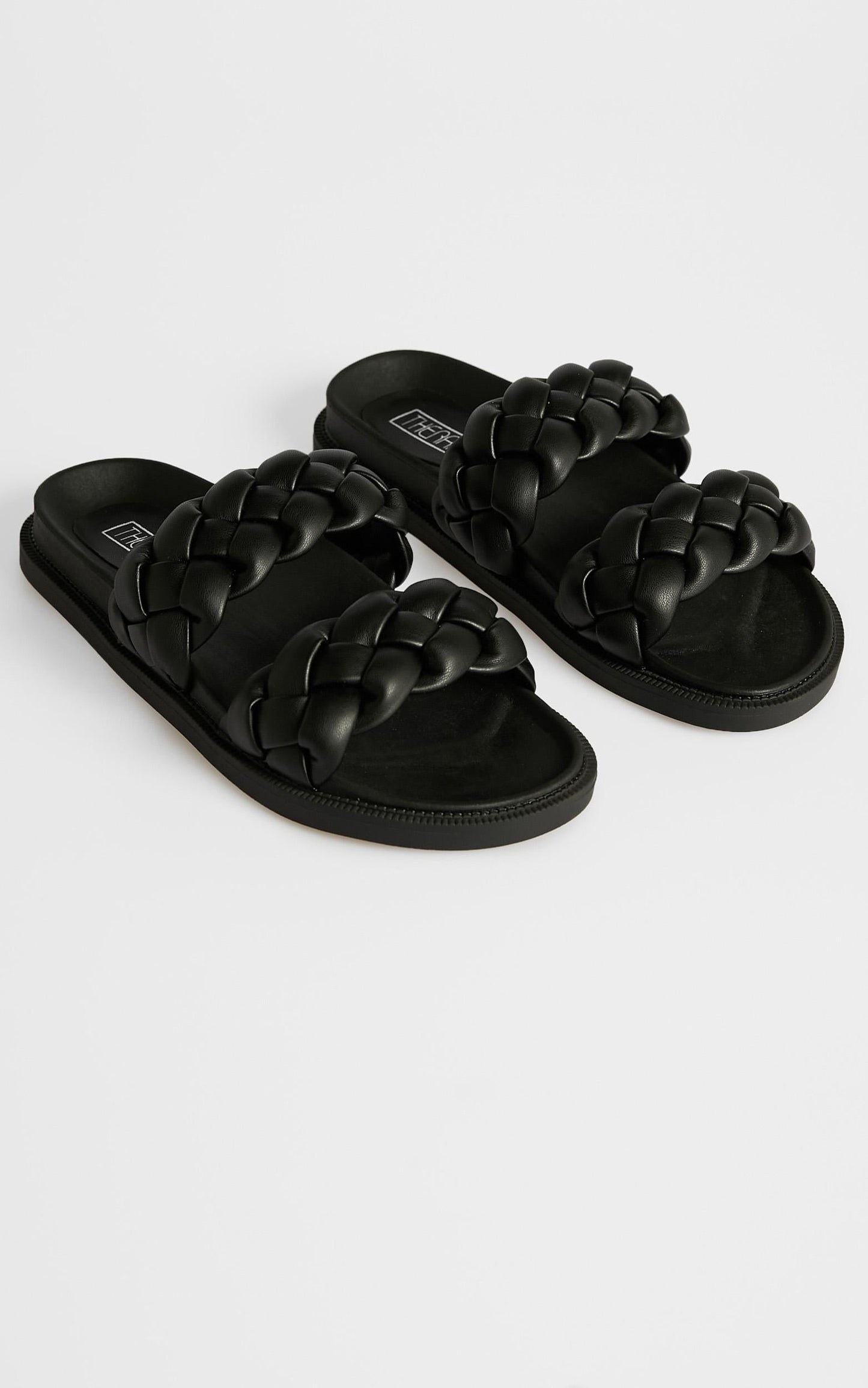 Therapy - Elle Sandals in Black