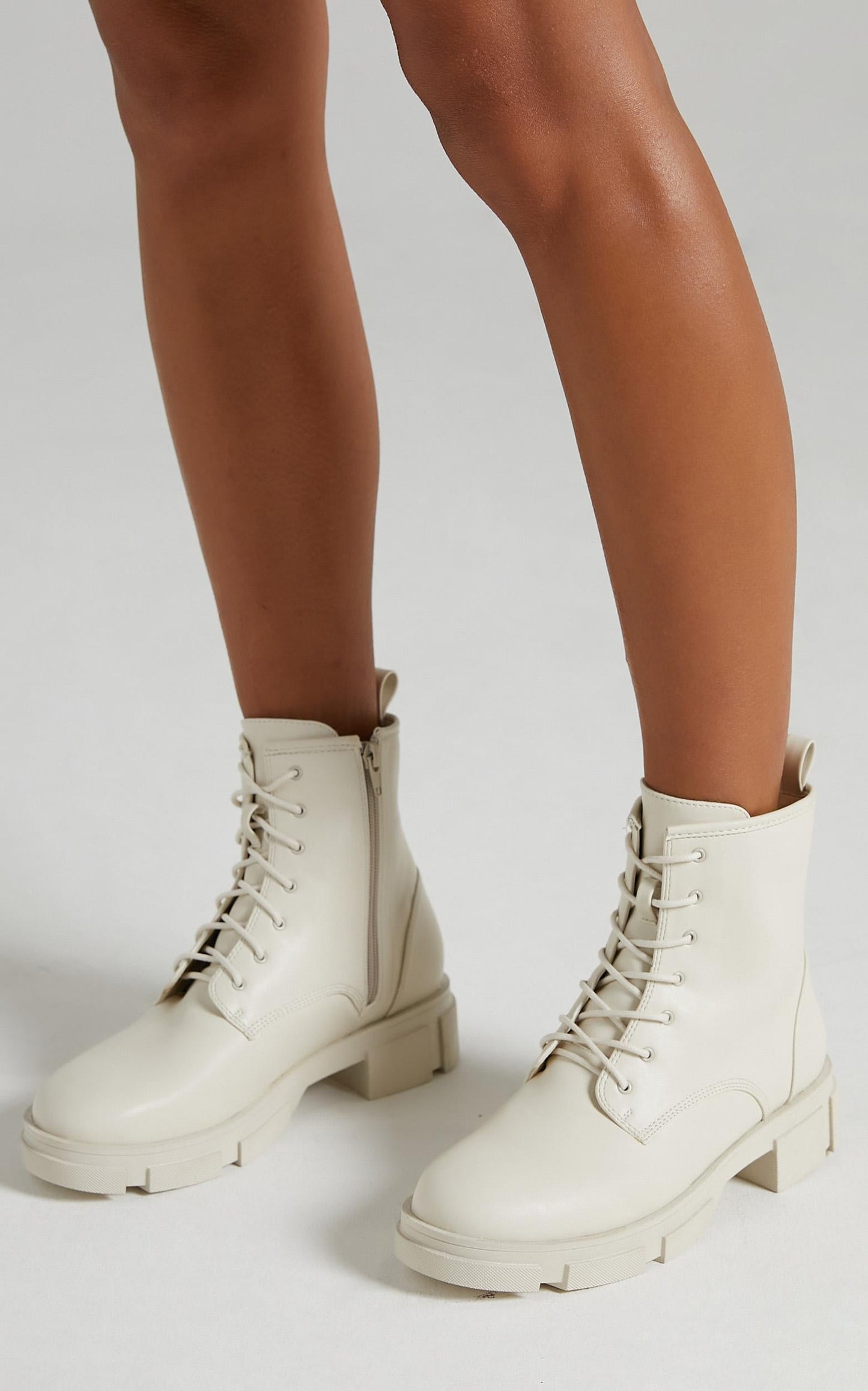 Therapy - Nadia Boots in Cream