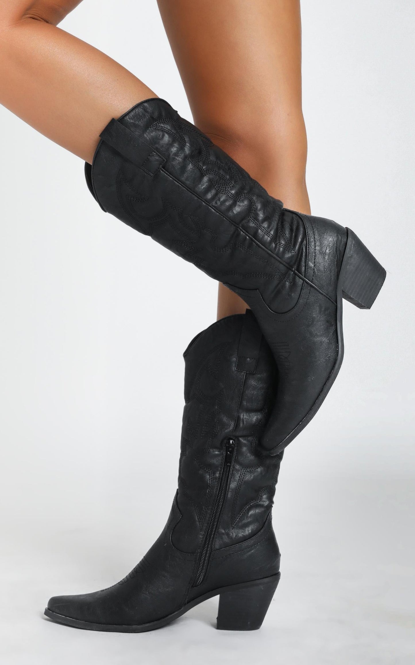 Therapy - Clayton Boots In Black
