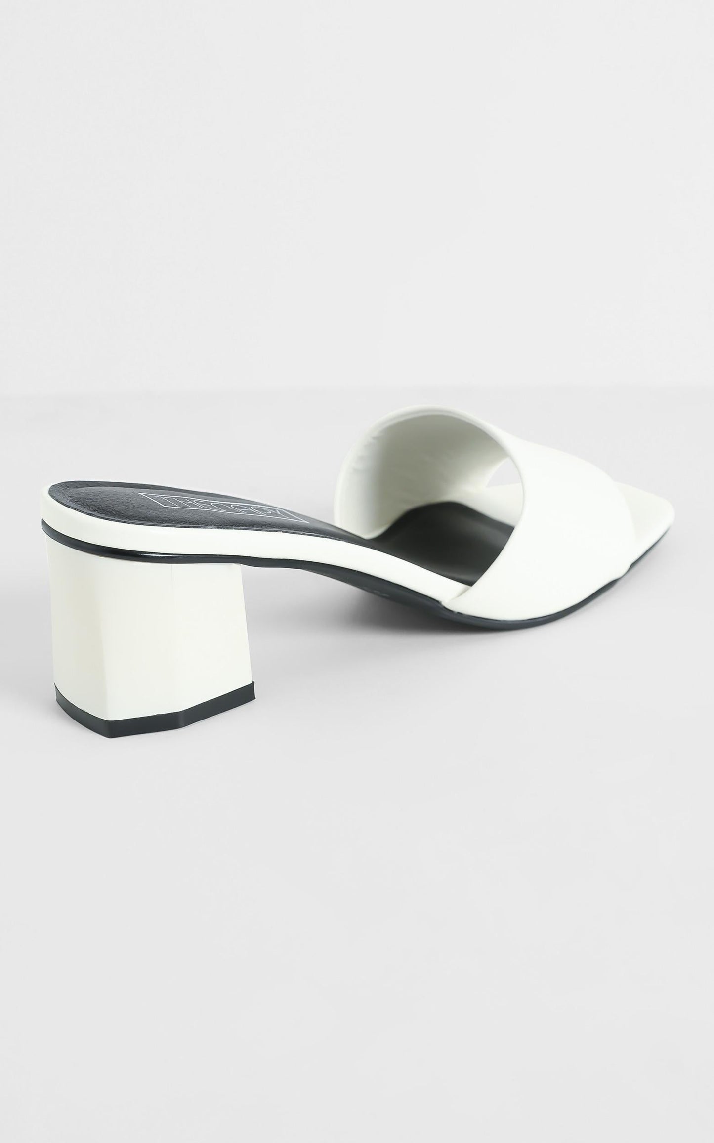 Therapy - Nyla Heels in White