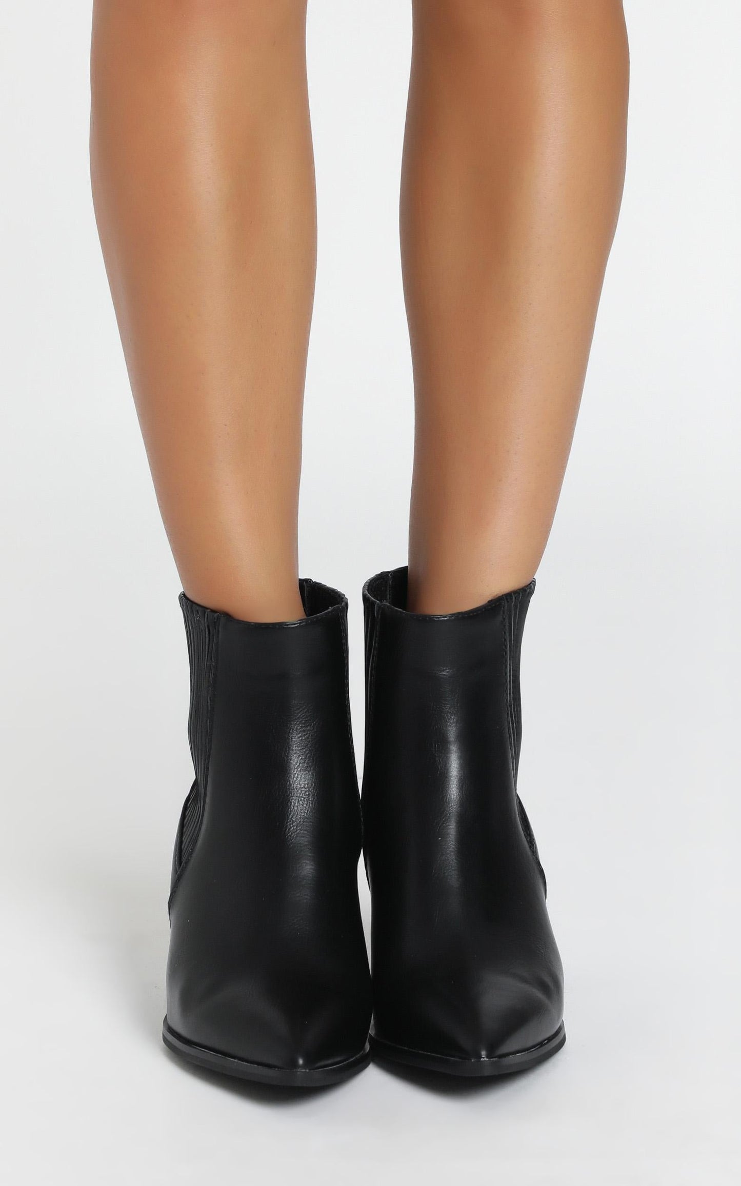 Therapy - Winnie Boots In Black