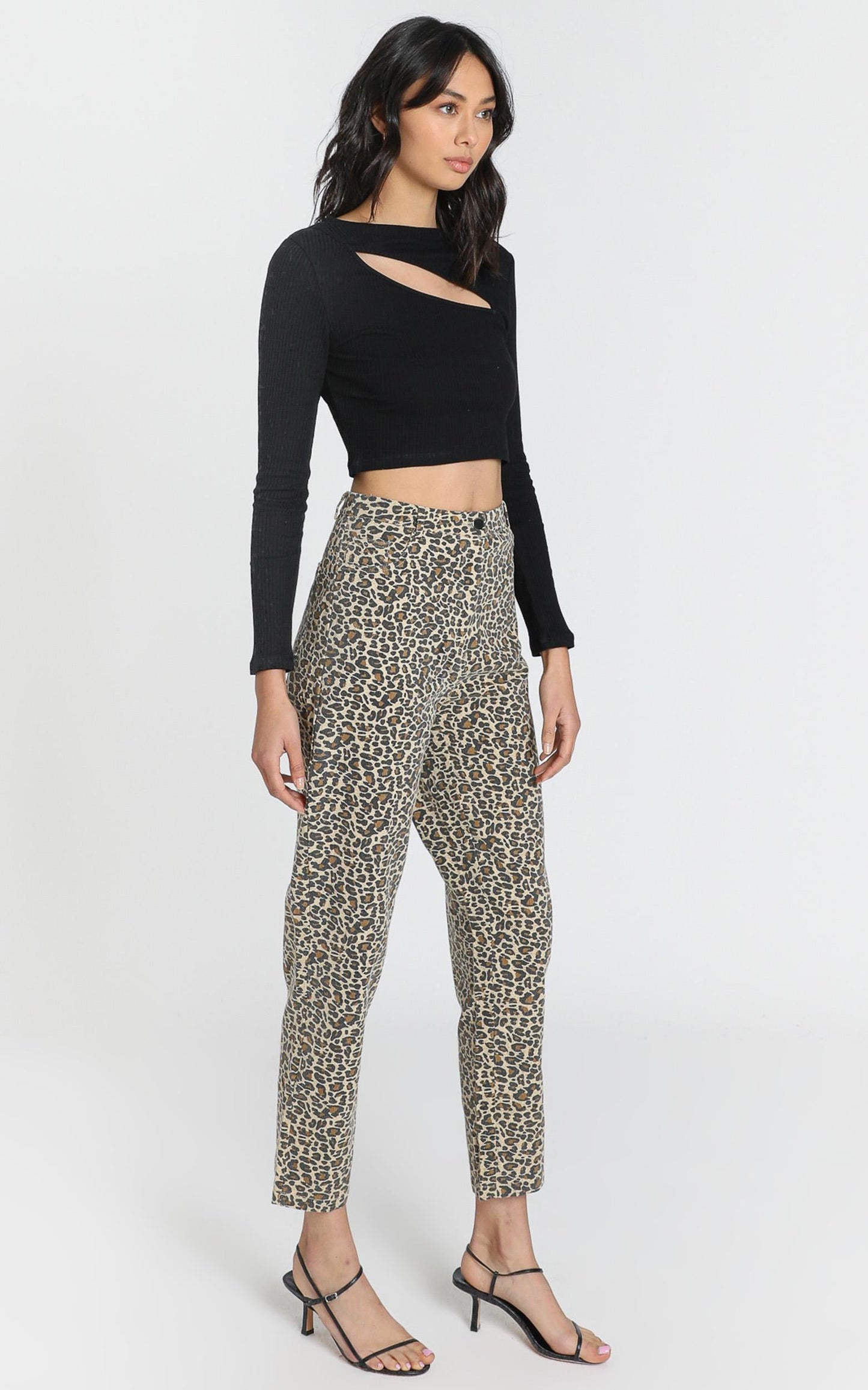 Back It Up MOM Jeans in Leopard