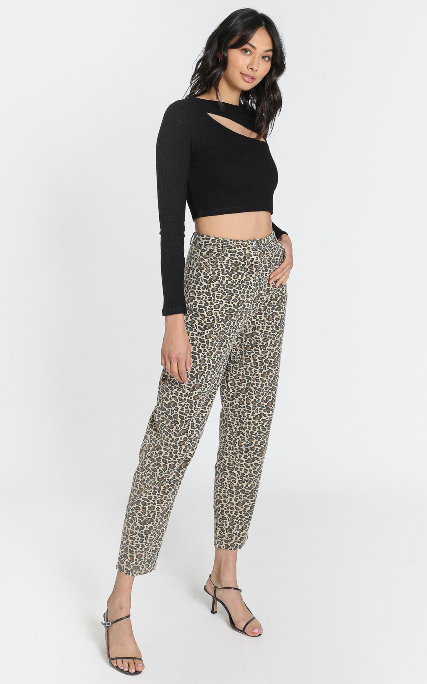 Back It Up MOM Jeans in Leopard