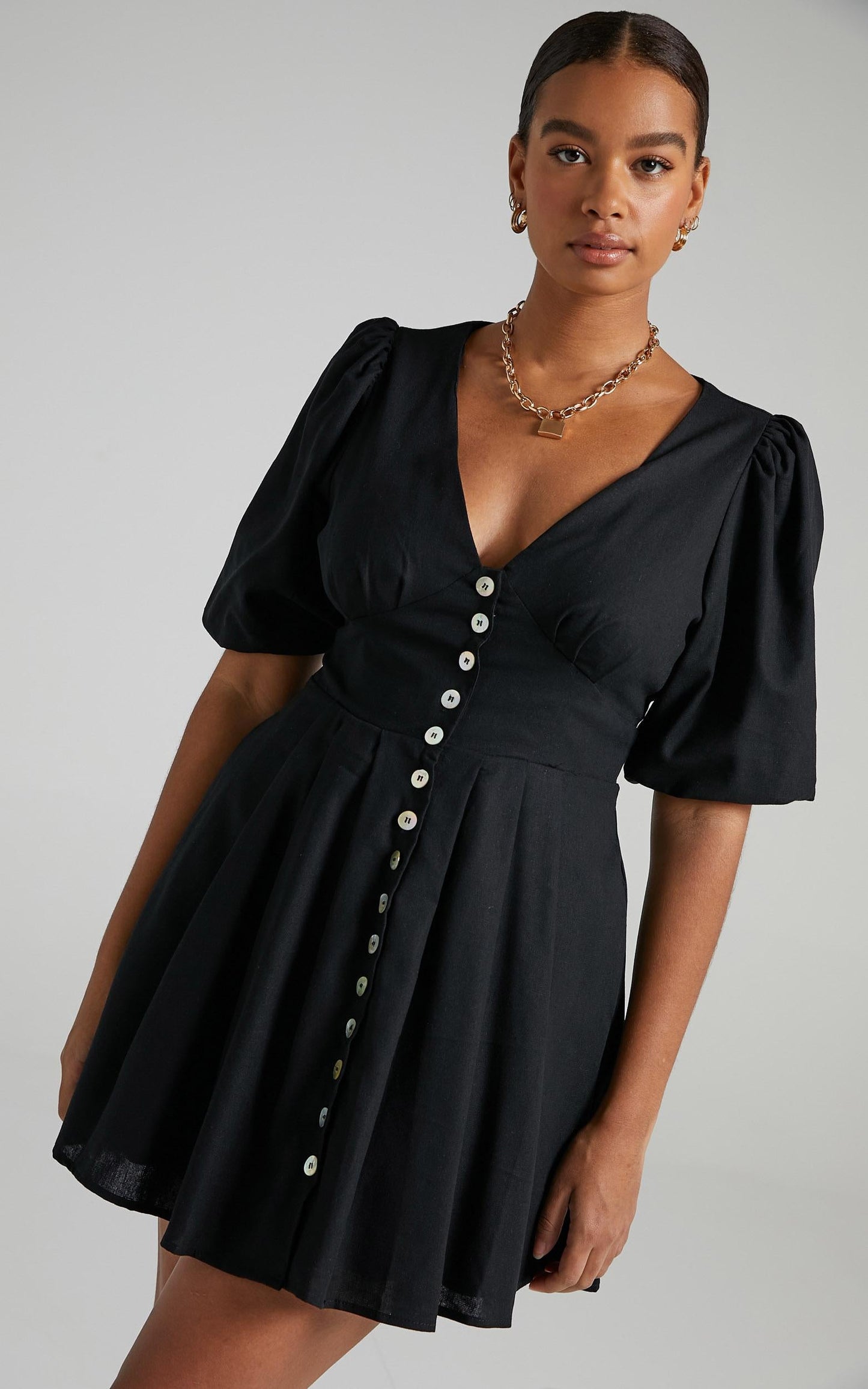 Lovey Dovey Dress in Black Linen Look