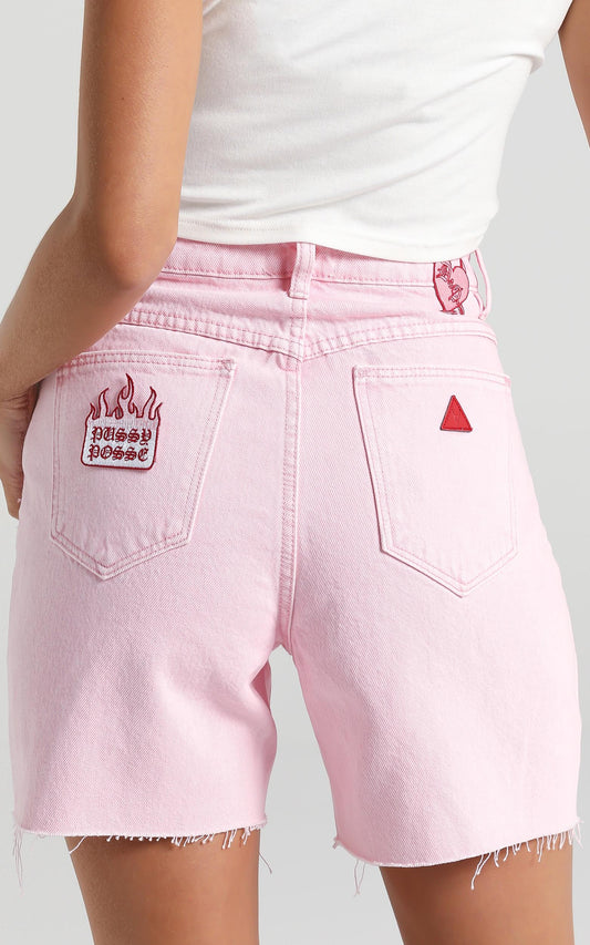Abrand X Dyspnea - A Claudia Cut Off Denim Short in Pink