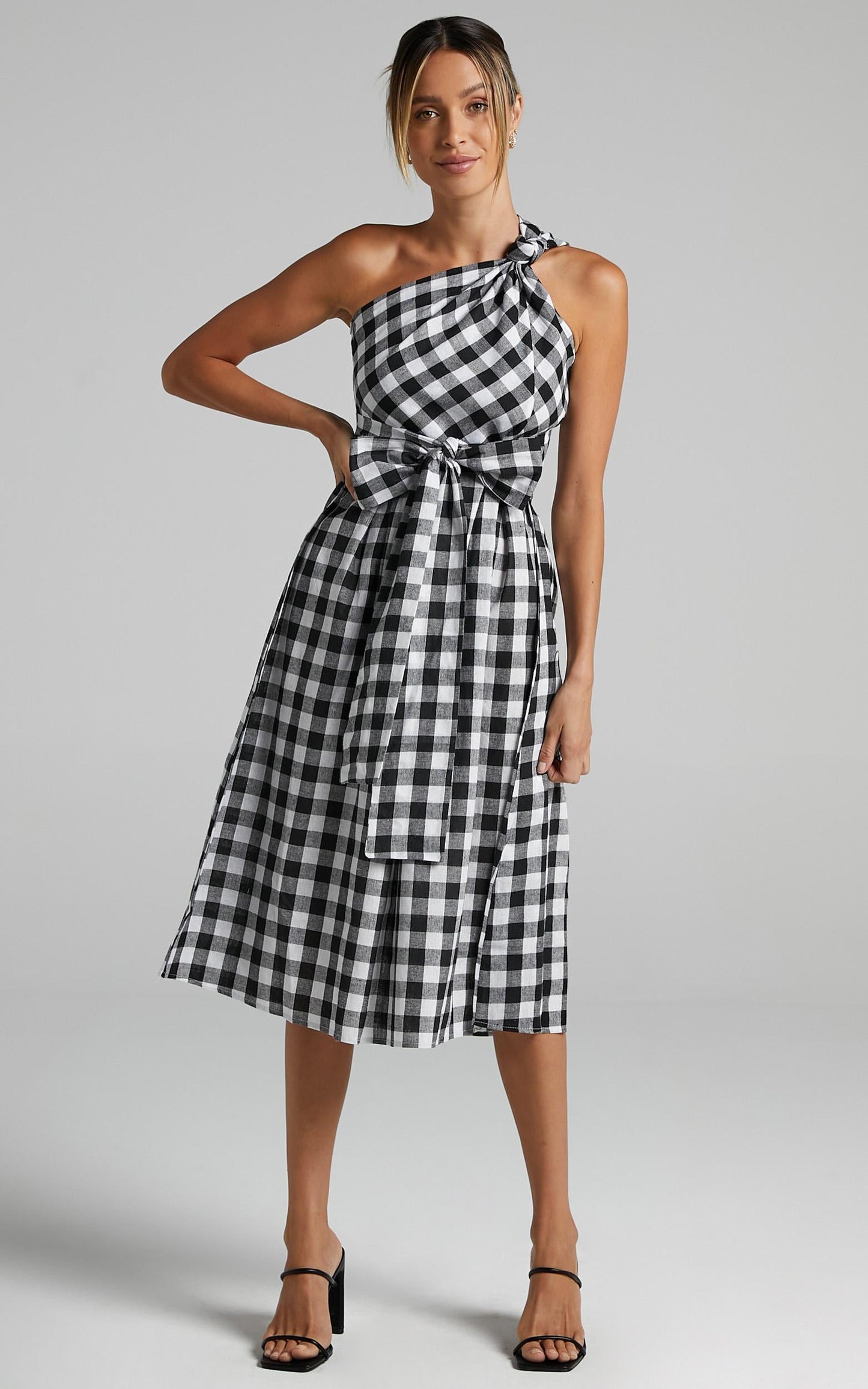 Lakeyn Dress in Black Gingham