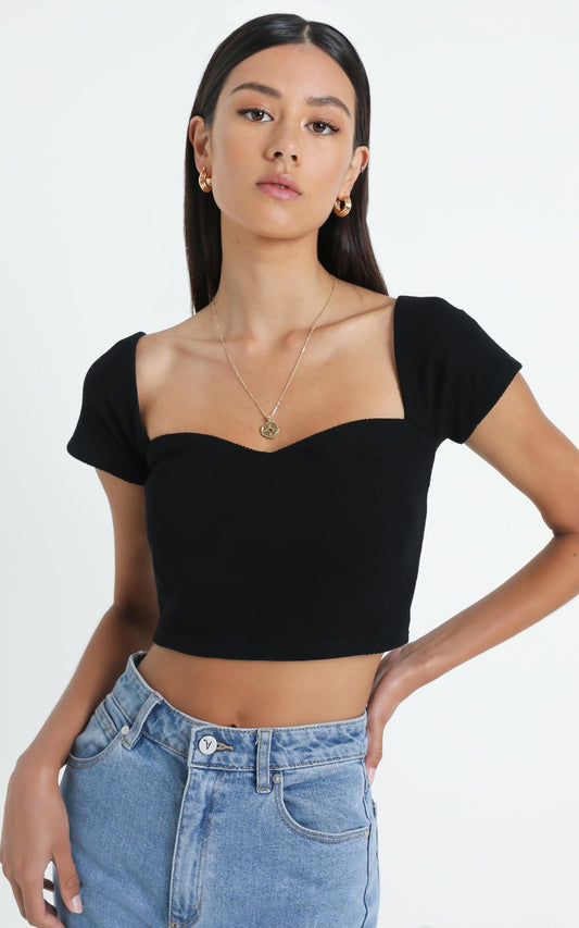 Hesle Top in Black