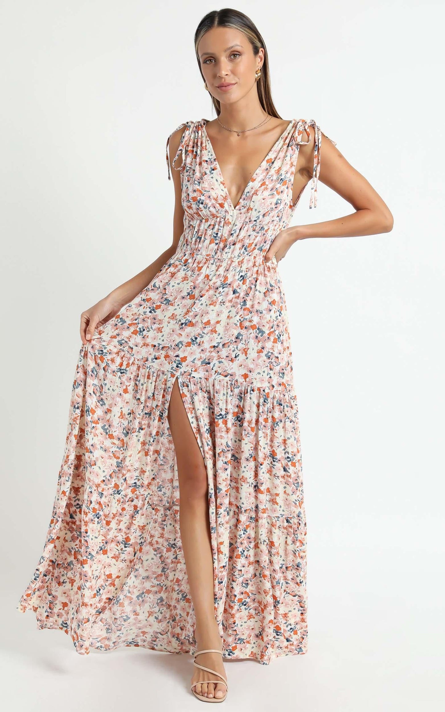 Minkpink - Samaria Sun Tiered Maxi Dress in Samaria